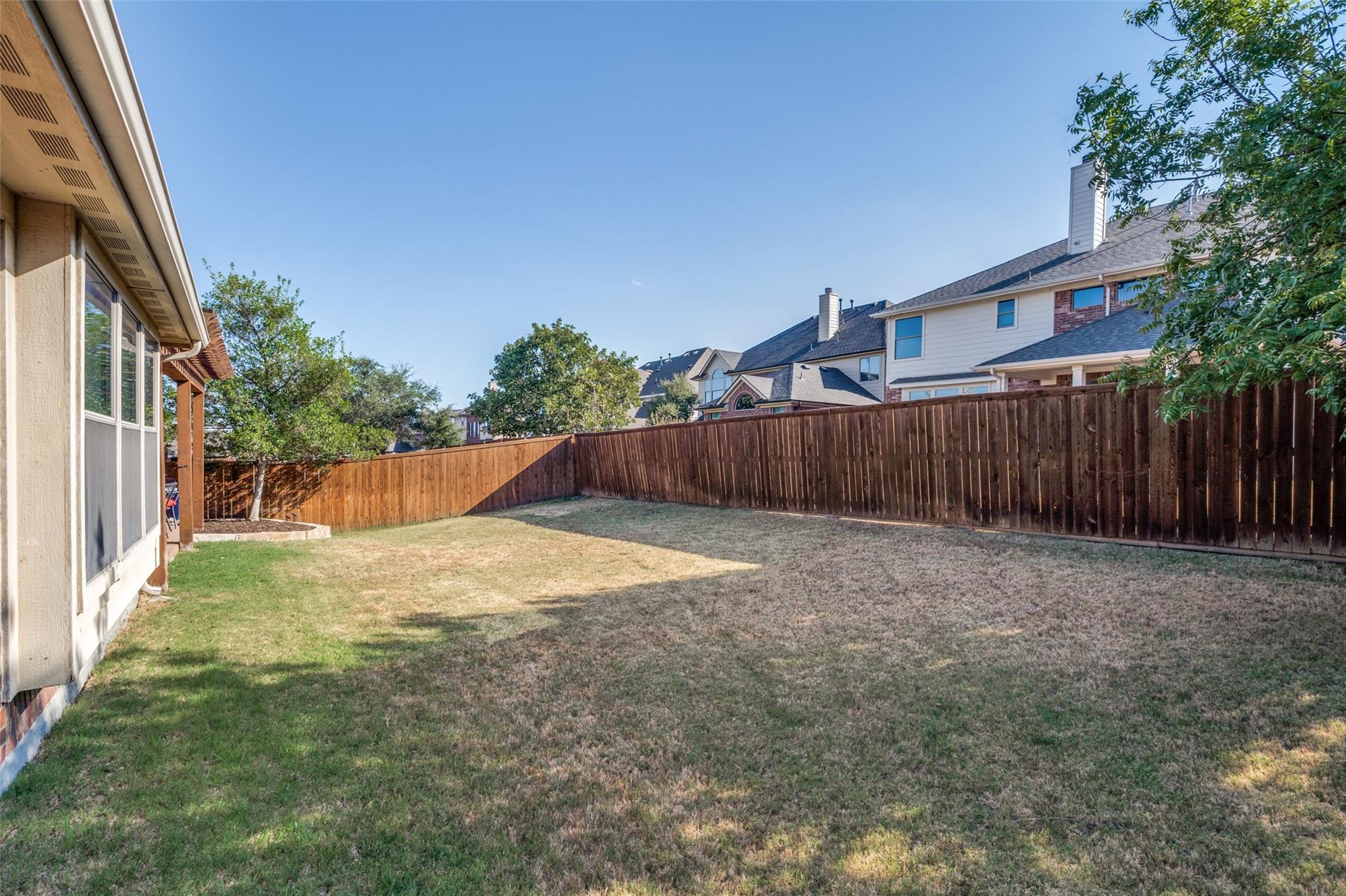 main property photo 32