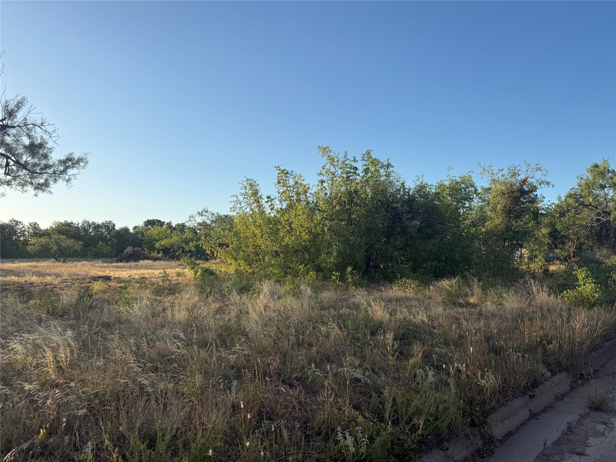 main property photo 10