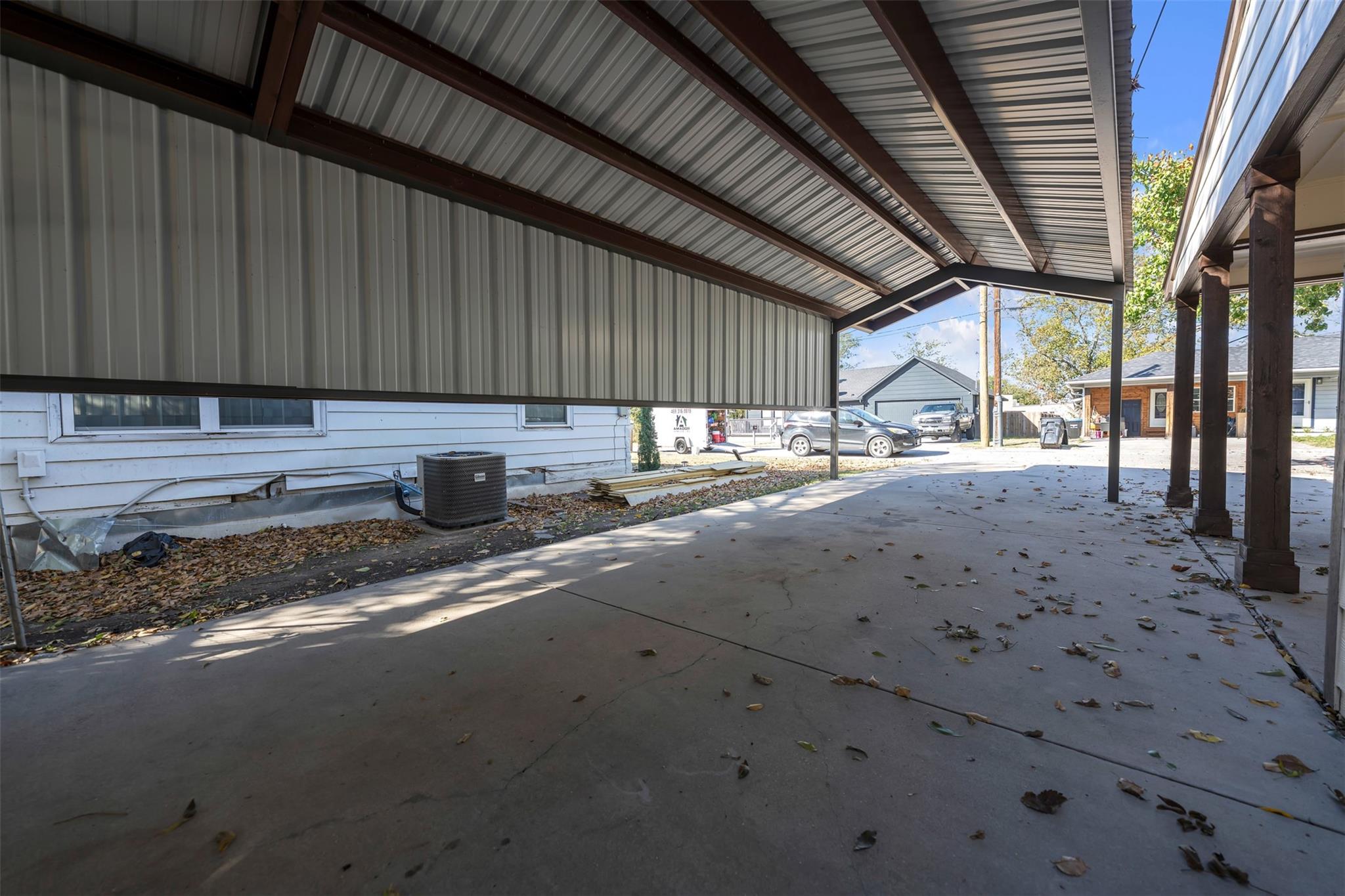 main property photo 32