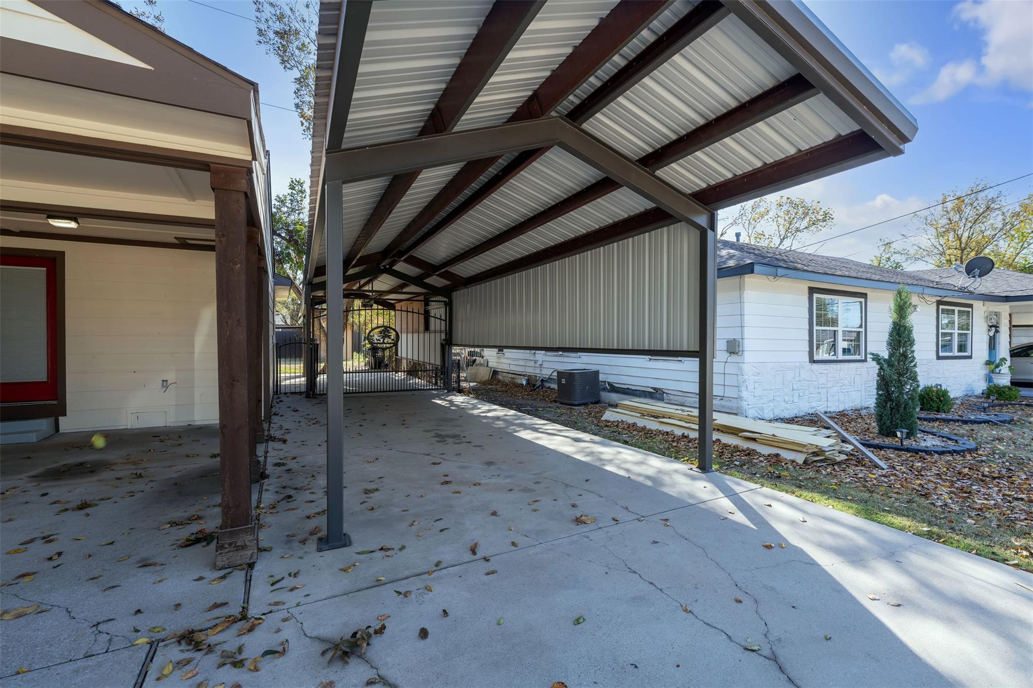 main property photo 33