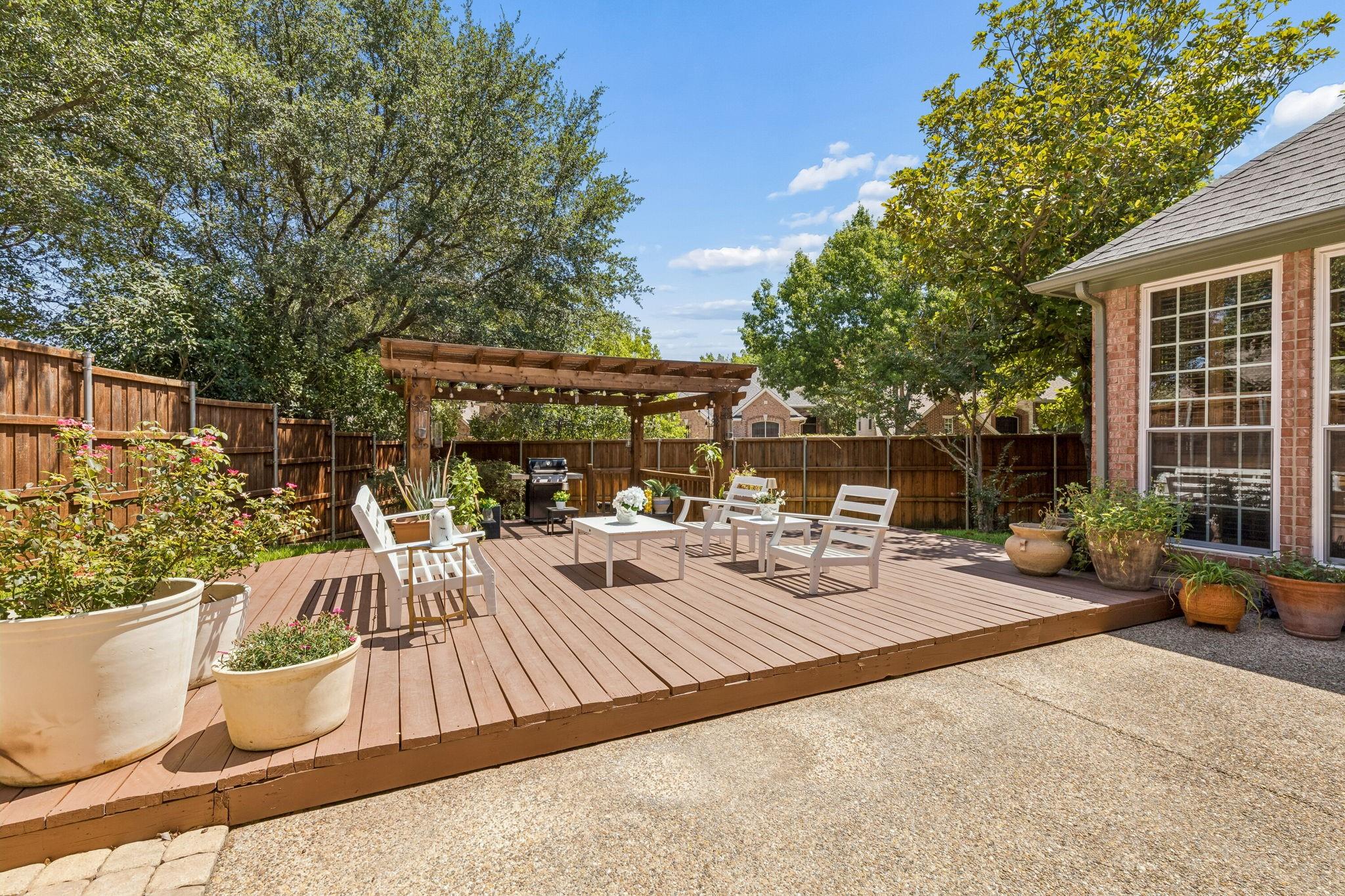 main property photo 25