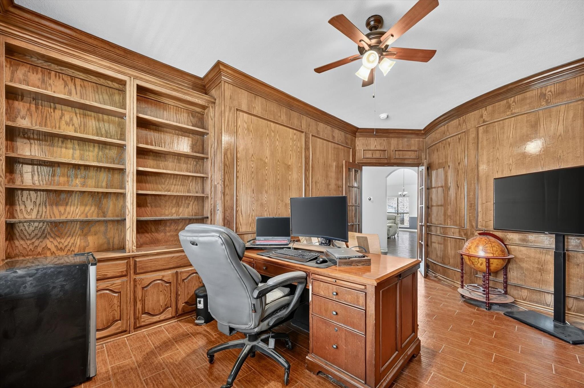 main property photo 28