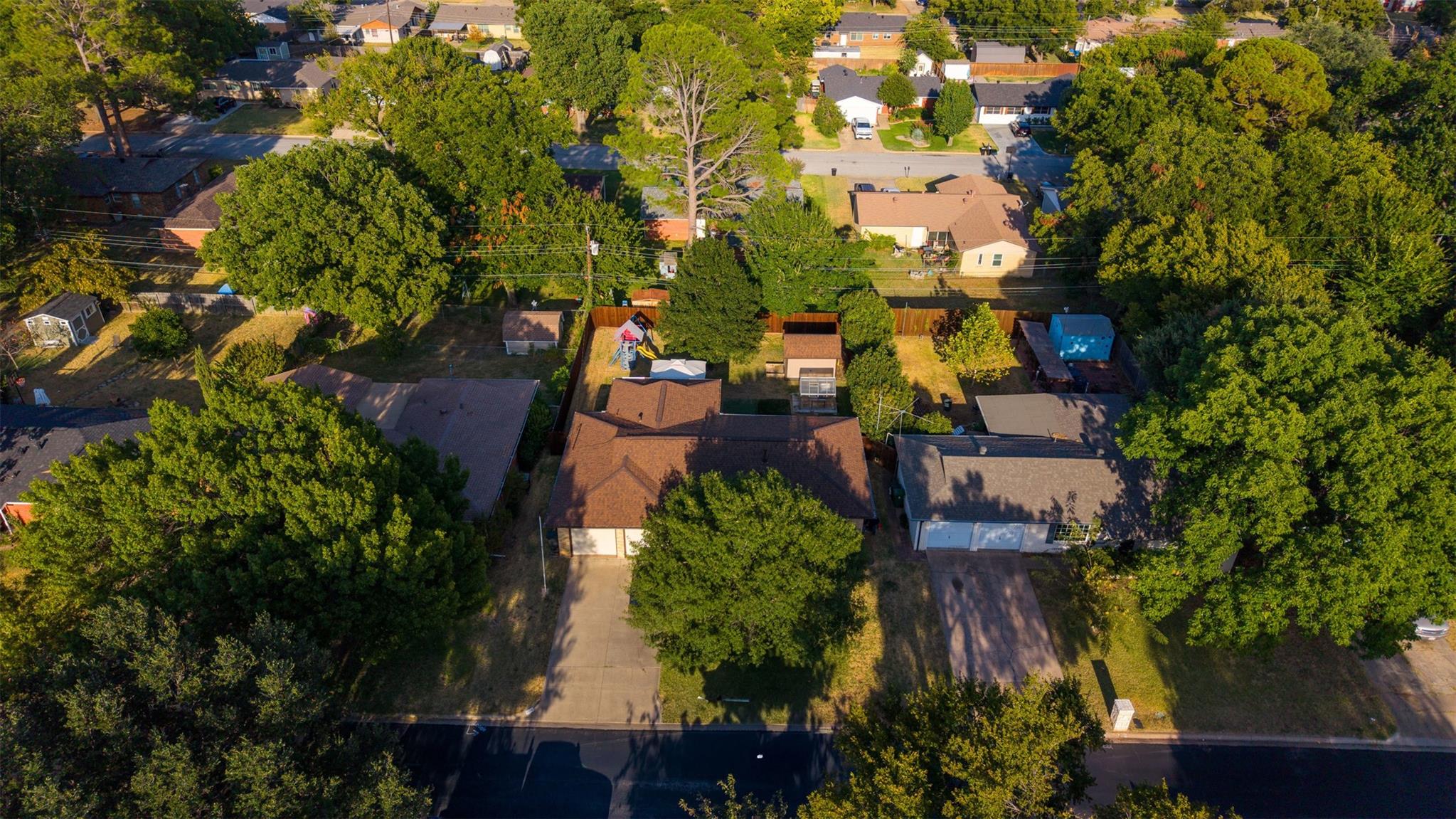 main property photo 29