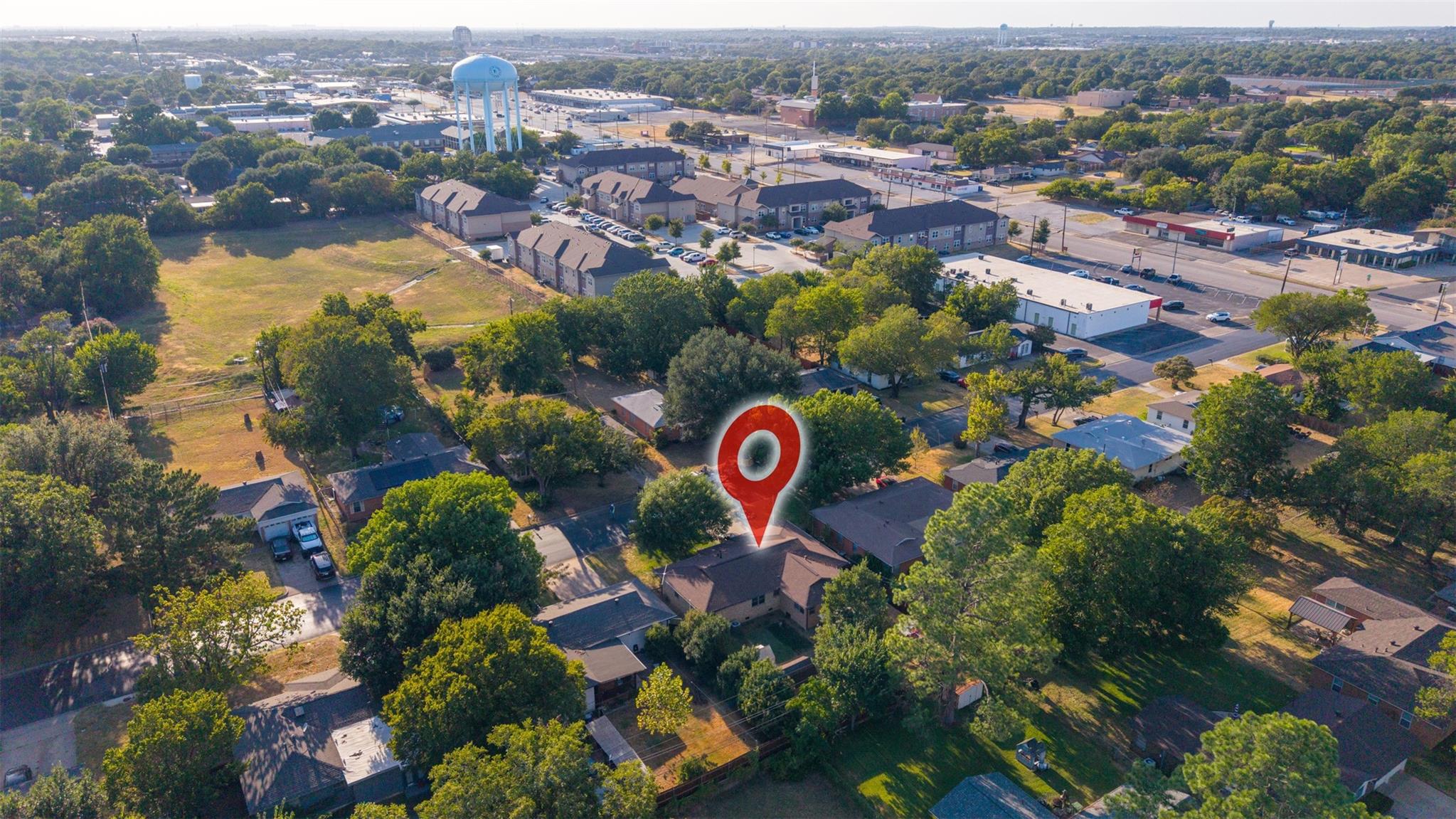 main property photo 32