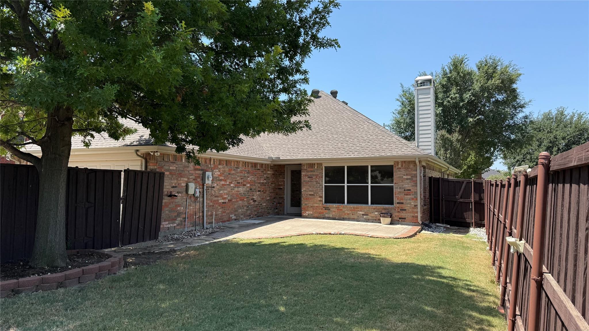 main property photo 18