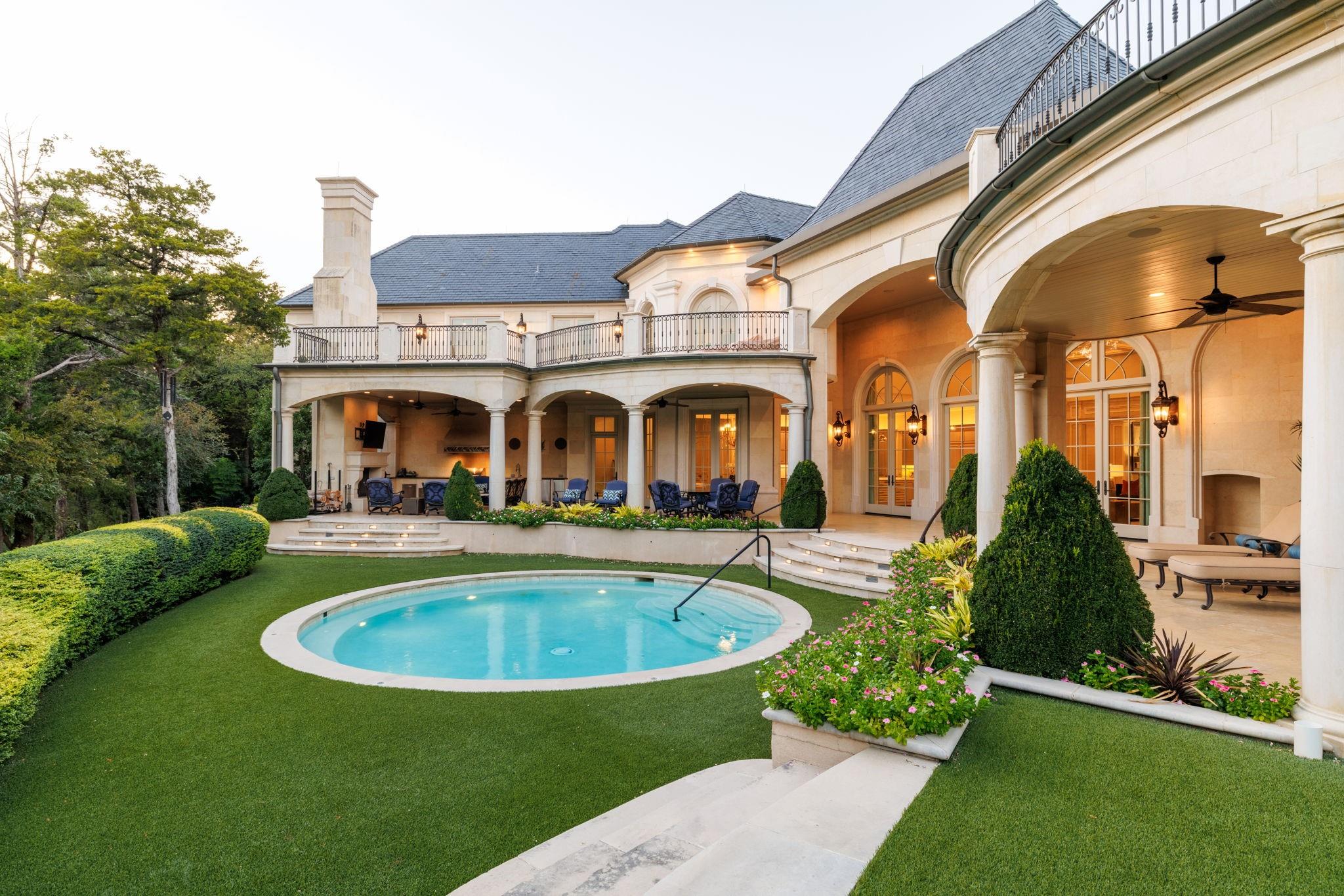 main property photo 35