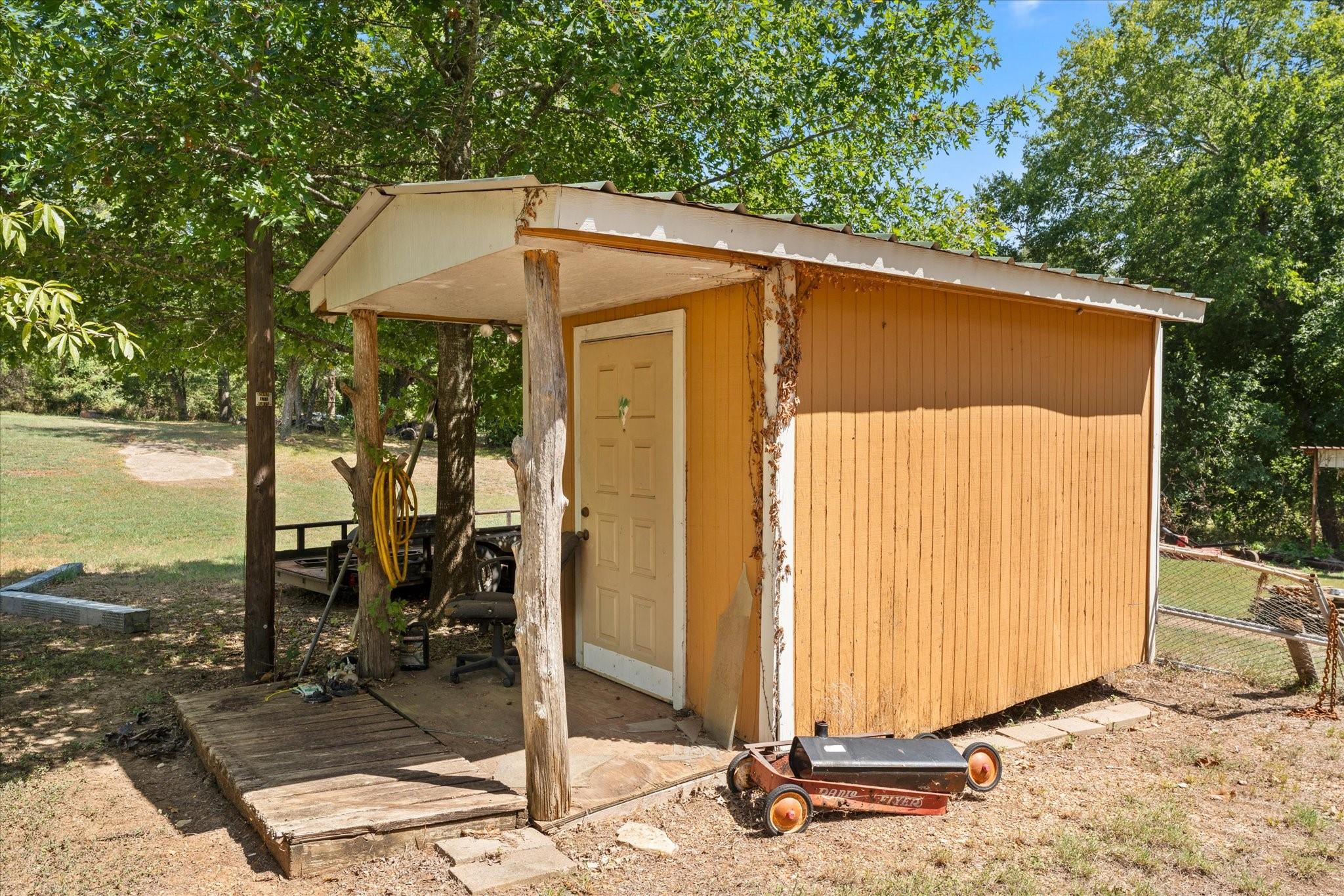 main property photo 10