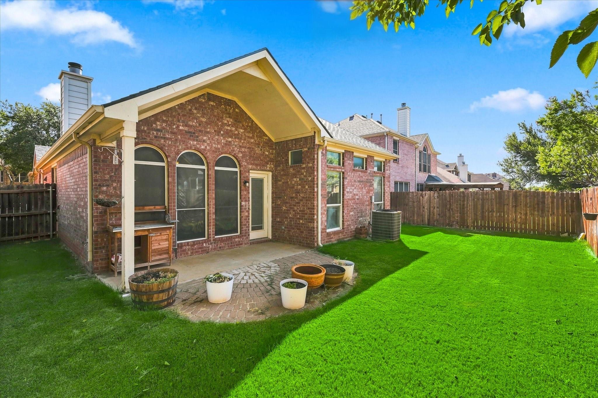 main property photo 19