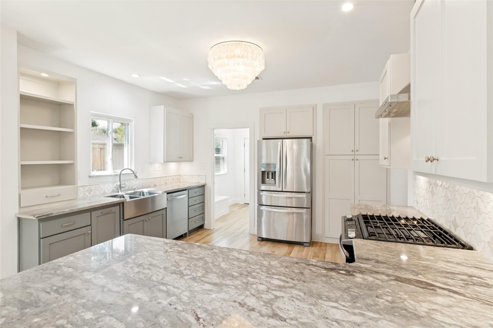 property viewer photo 7