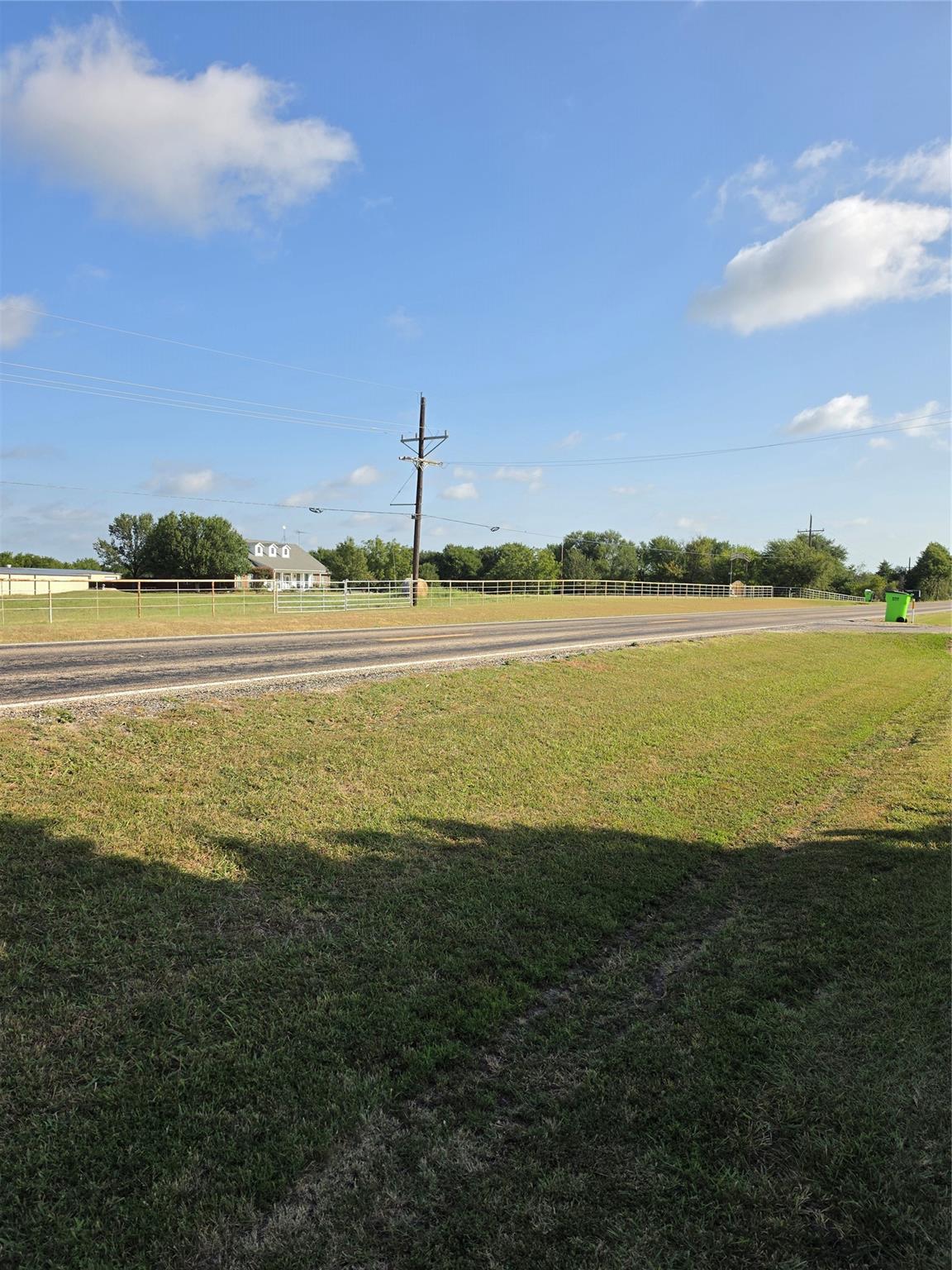 main property photo 9