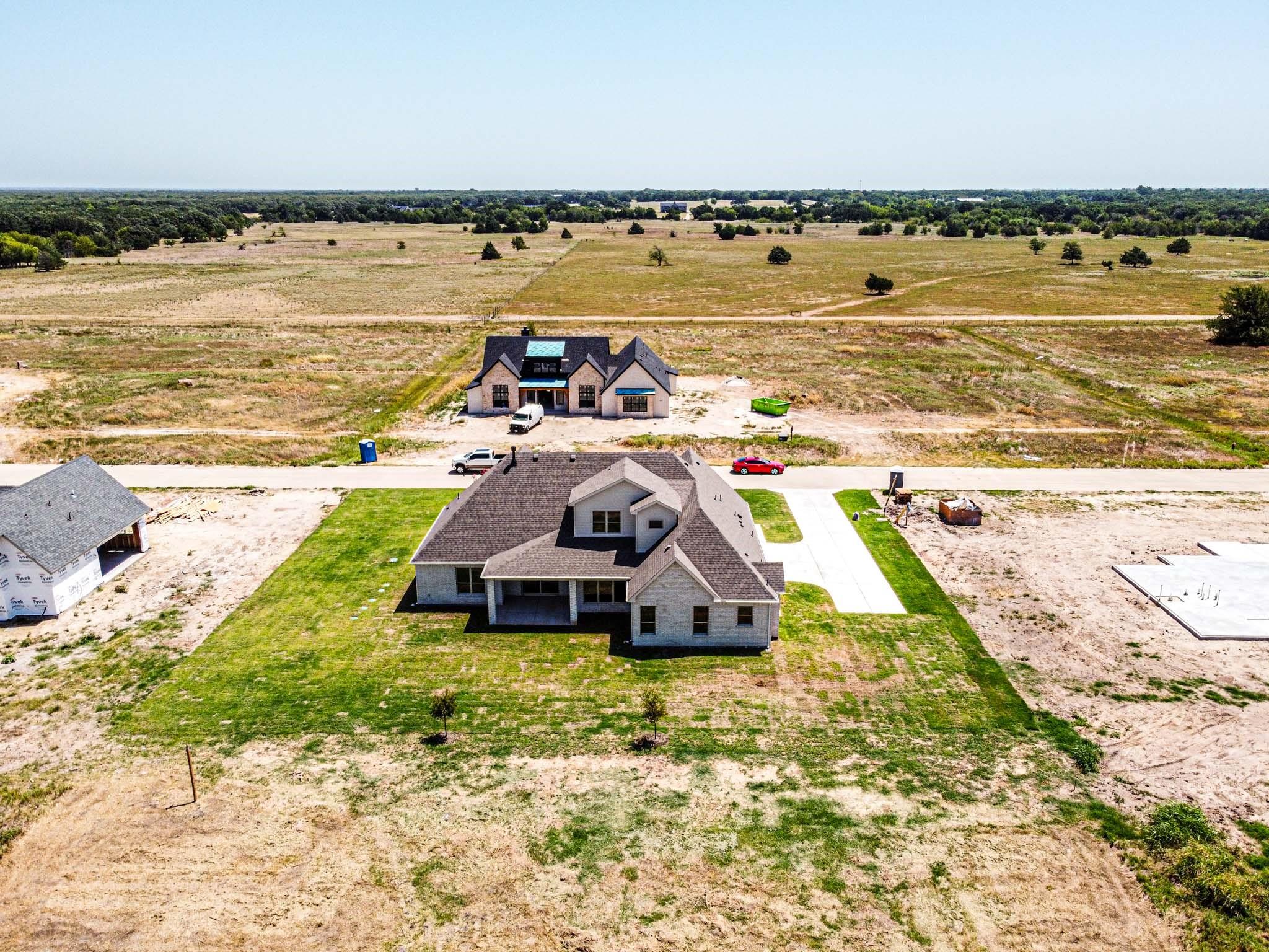 main property photo 37