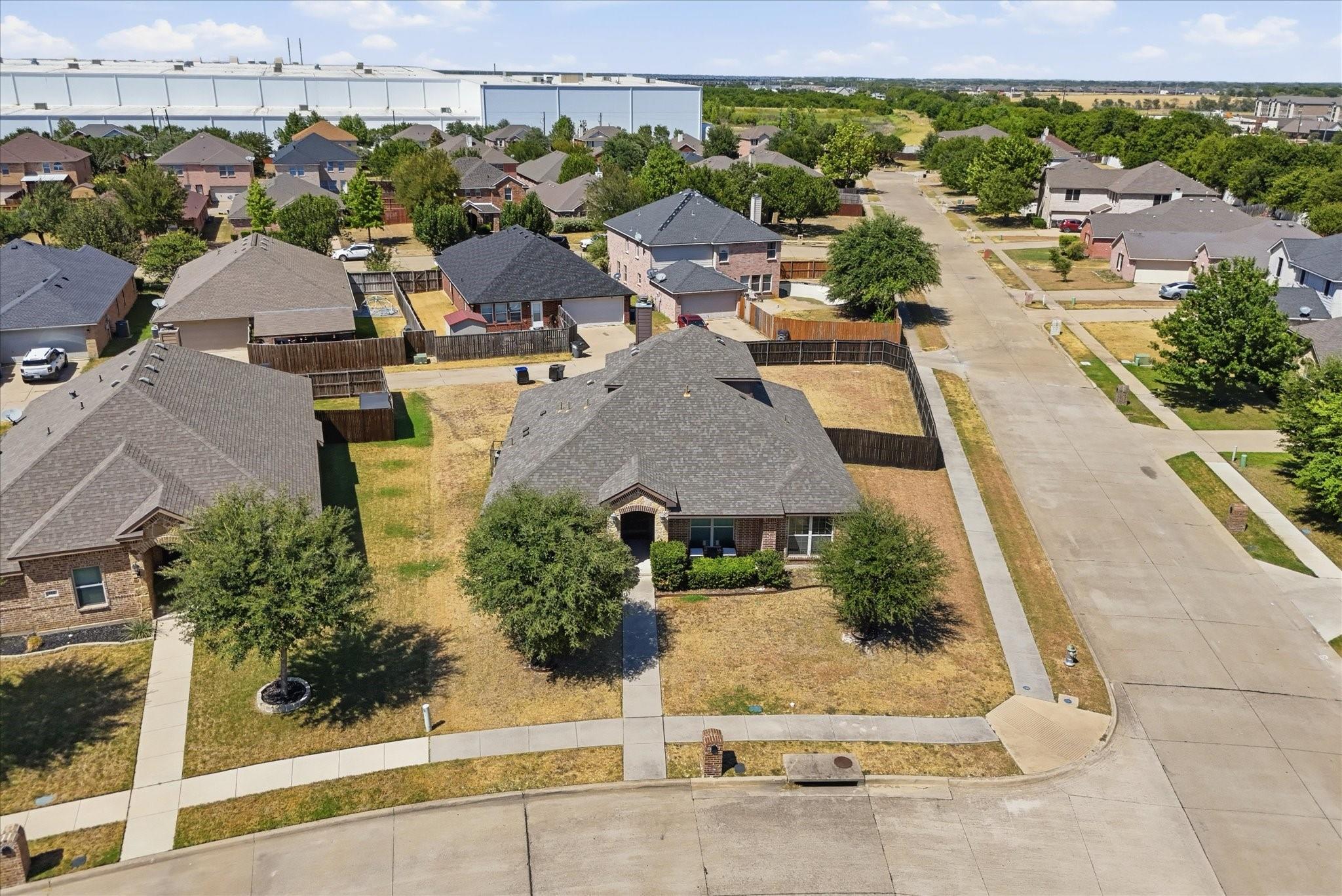 main property photo 27