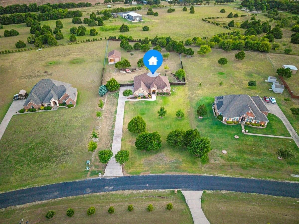 main property photo 39