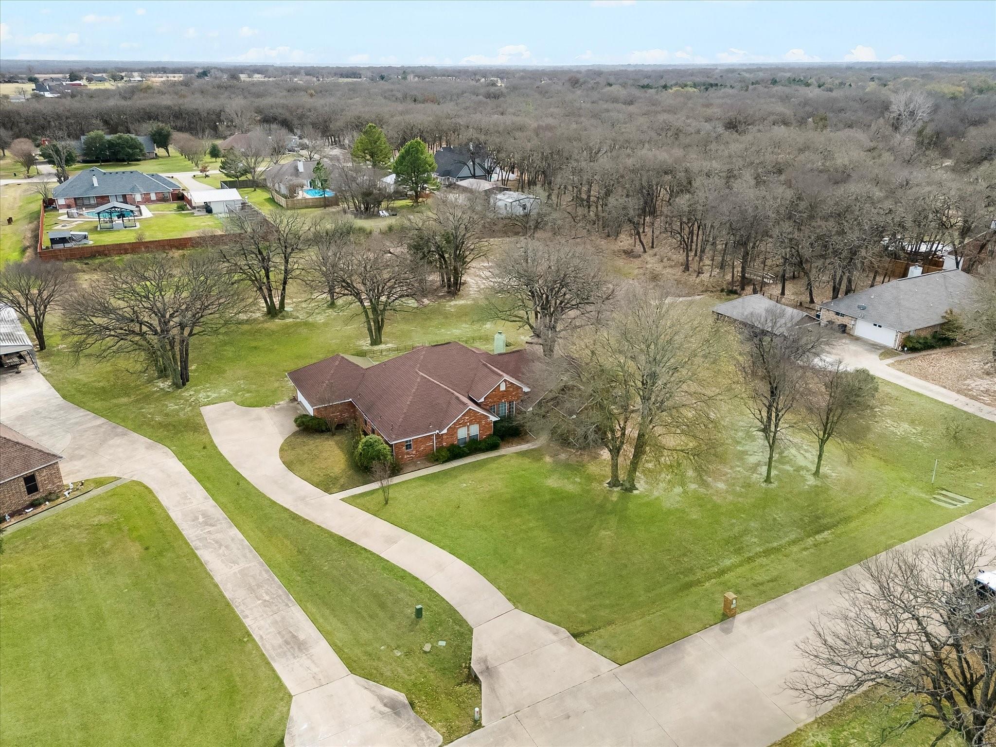 main property photo 31
