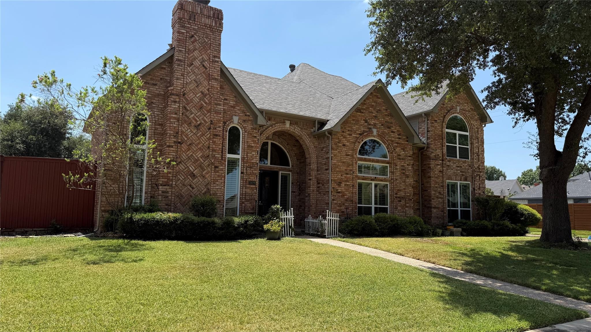 main property photo 2
