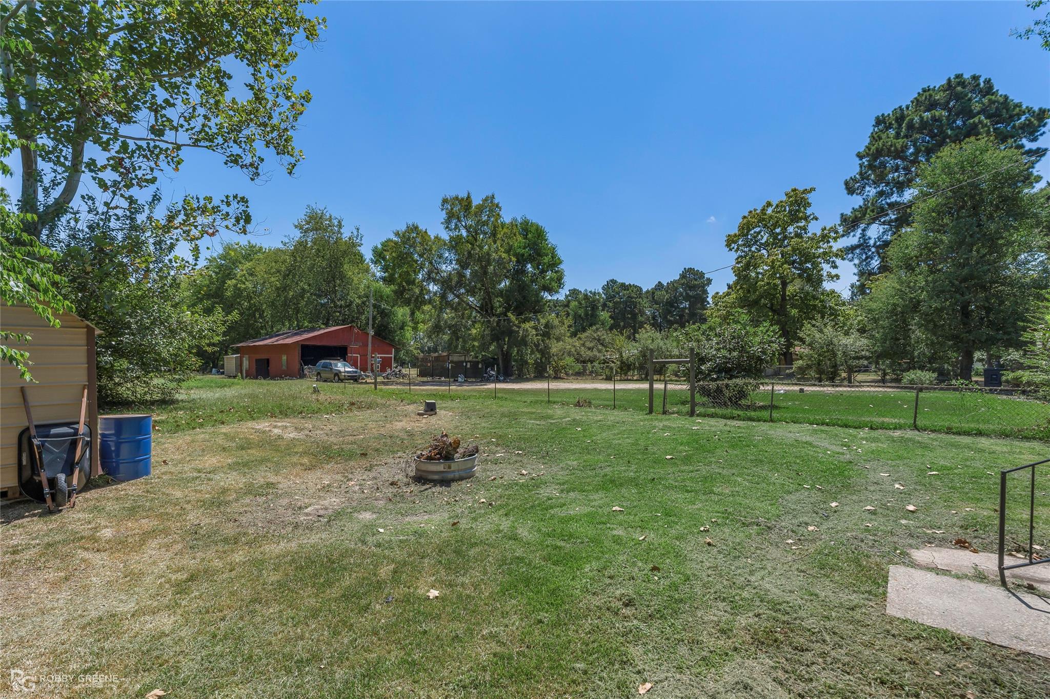 main property photo 23