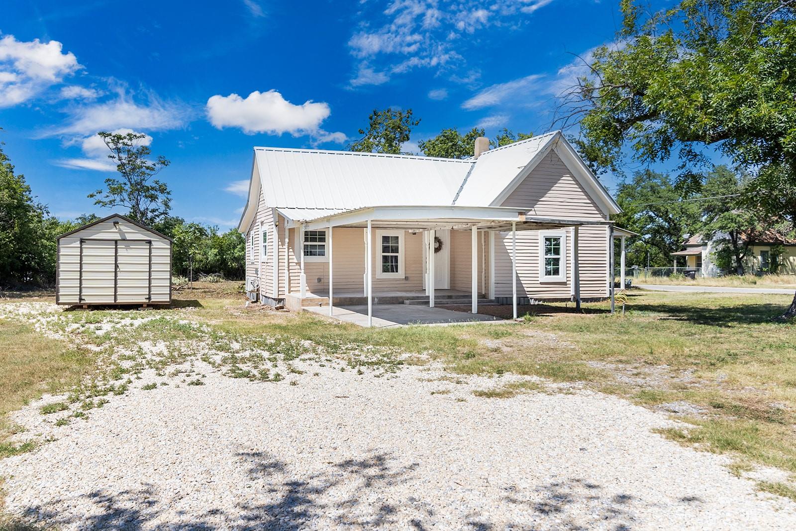 main property photo 17
