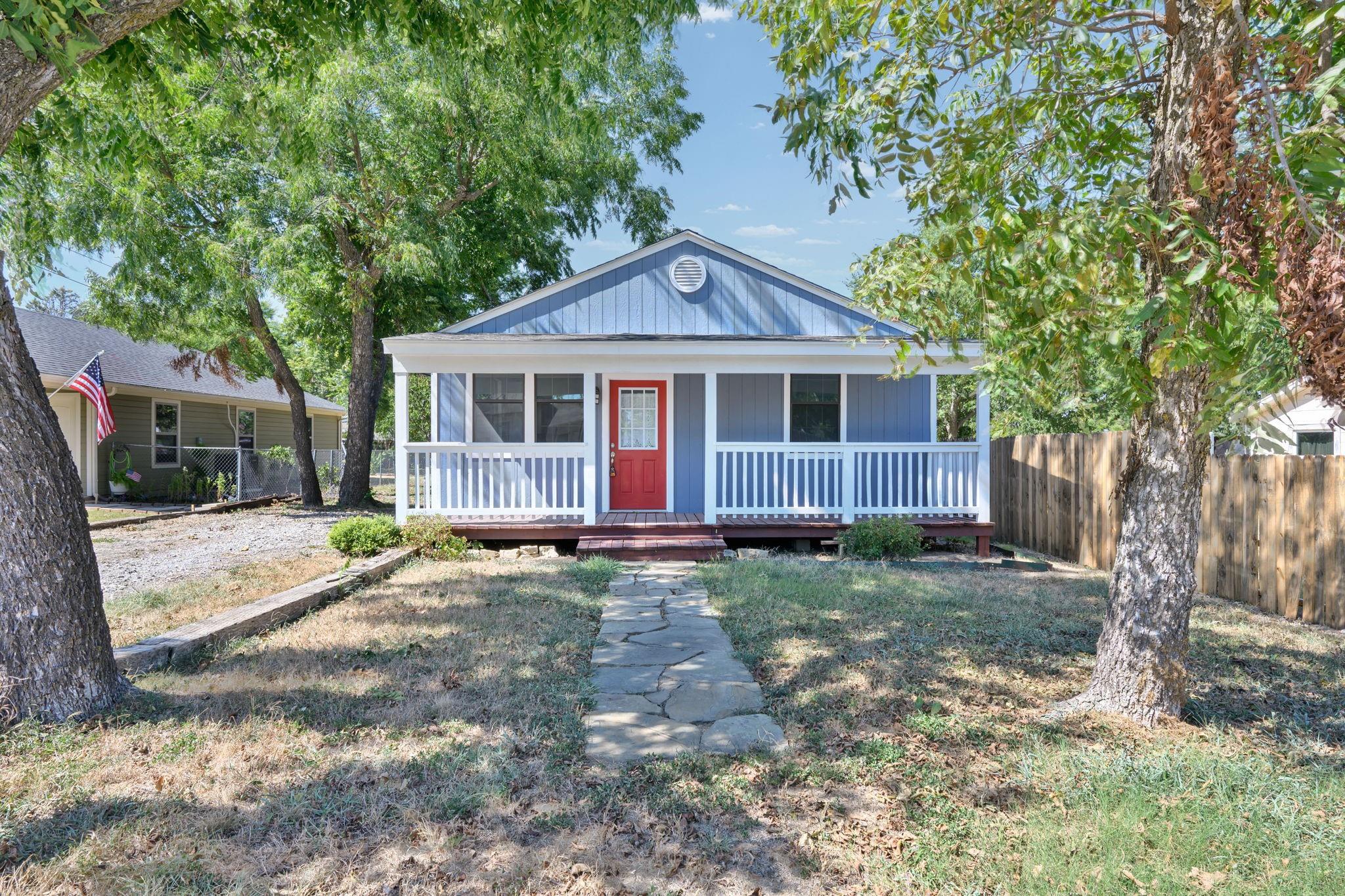 main property photo 1