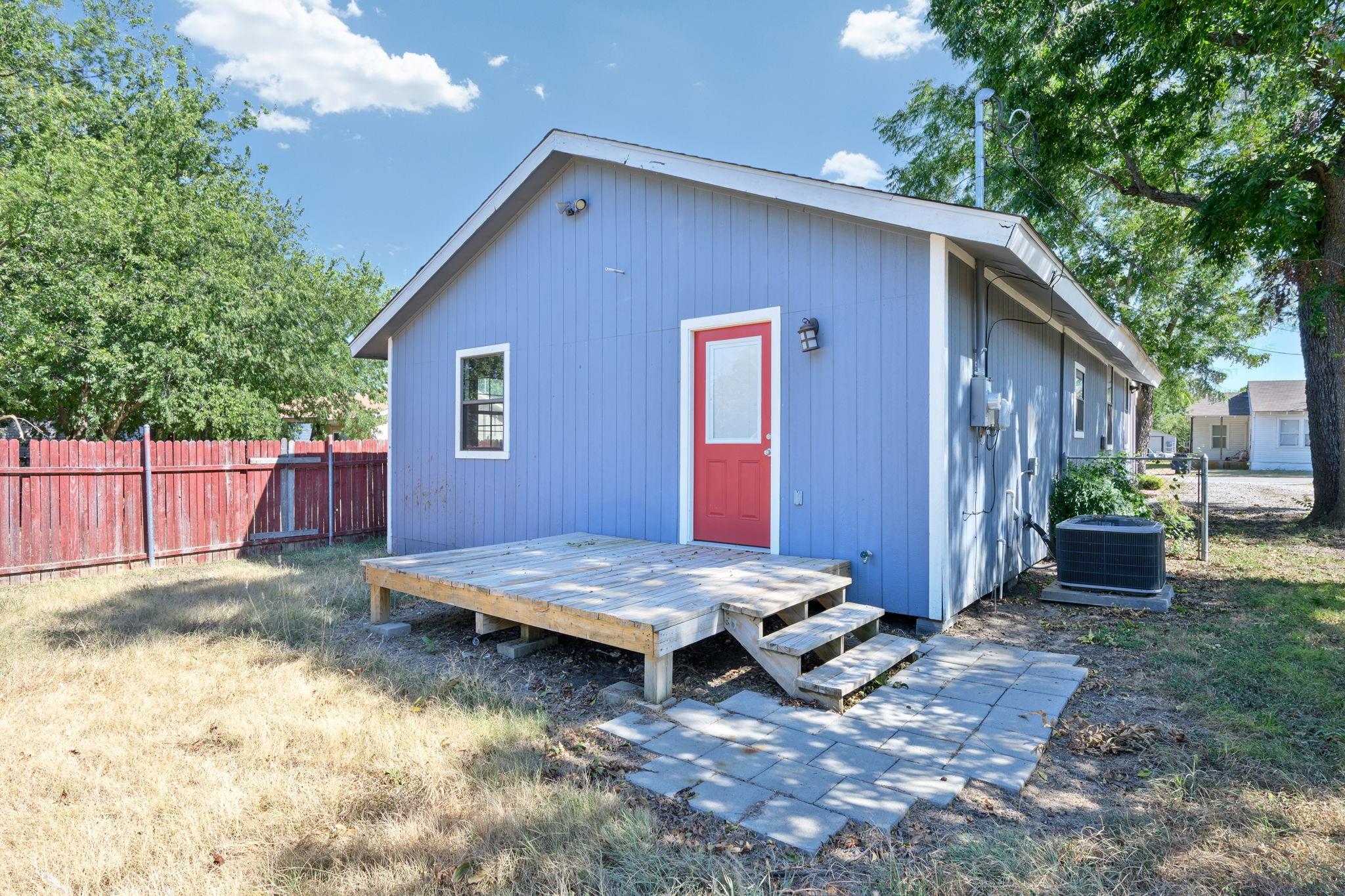 main property photo 3