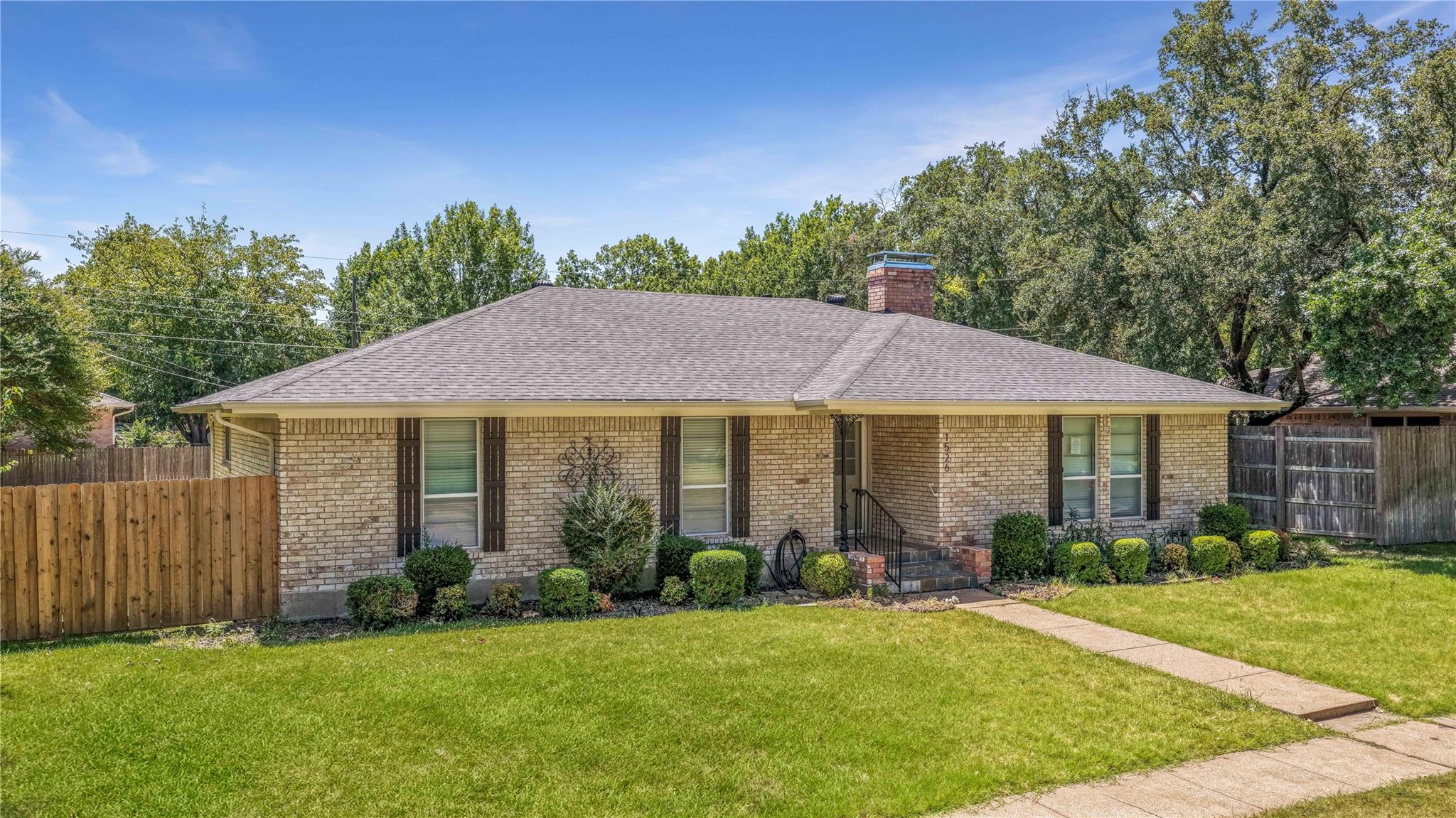 main property photo 2