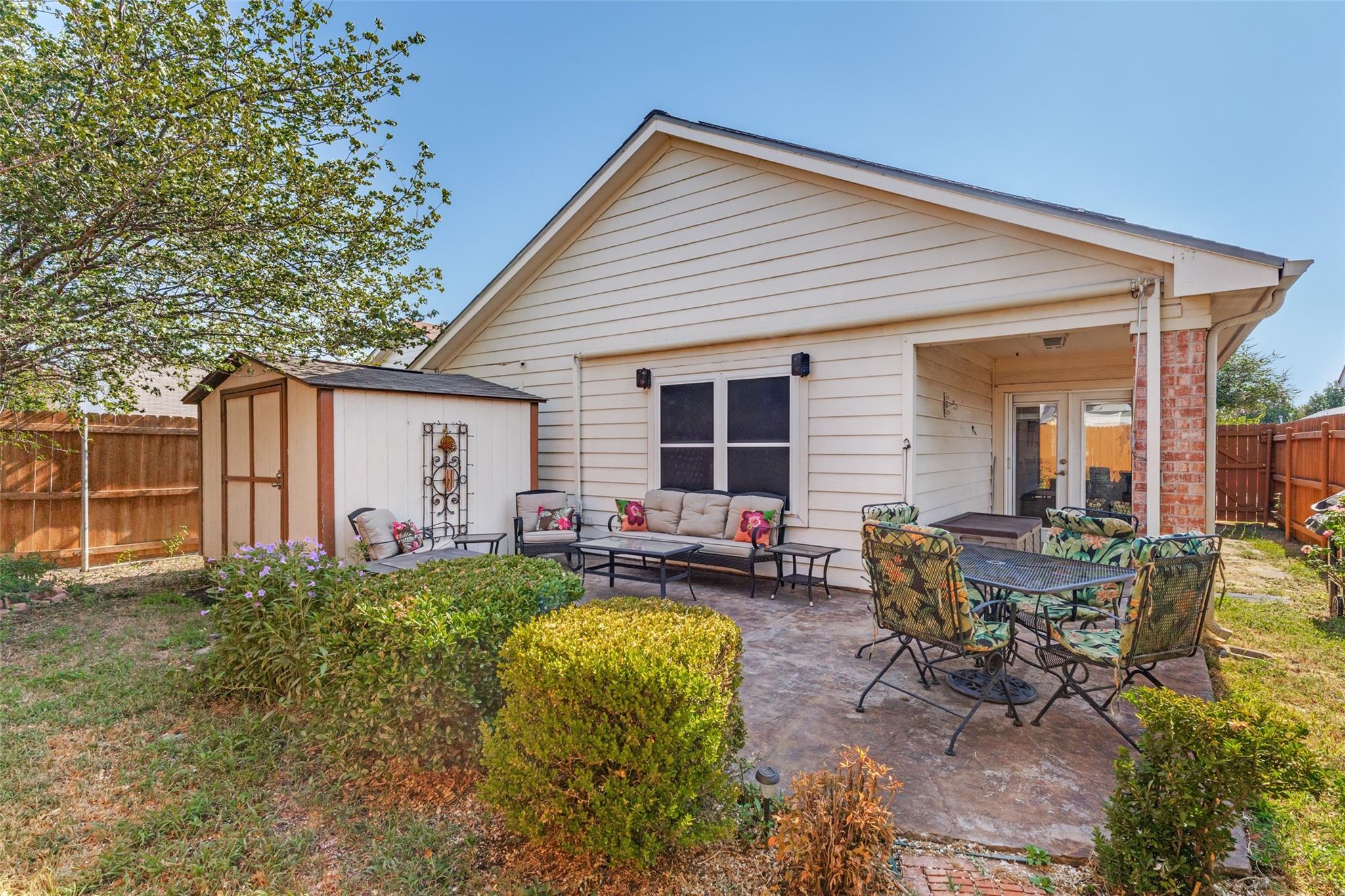 main property photo 24