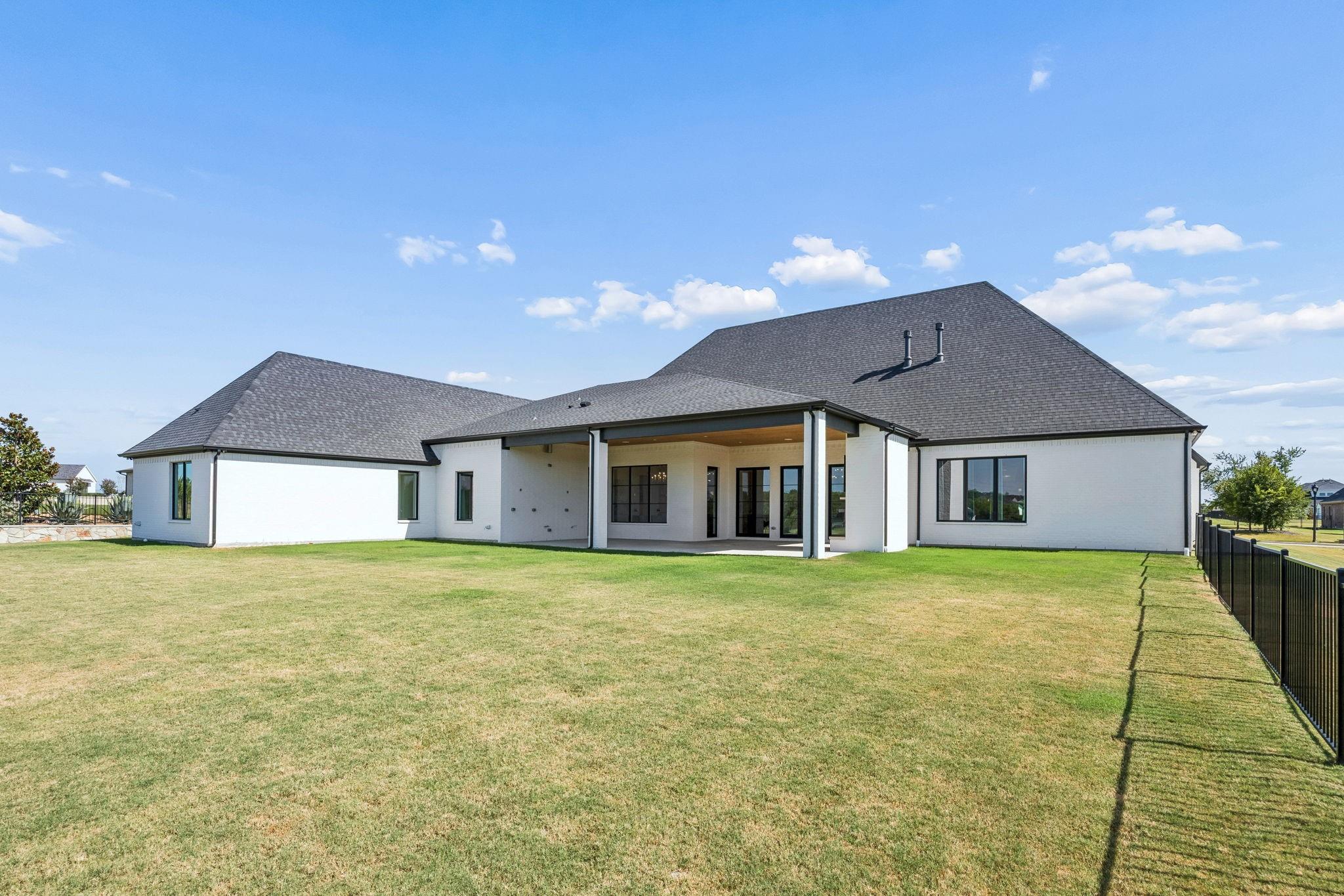 main property photo 38