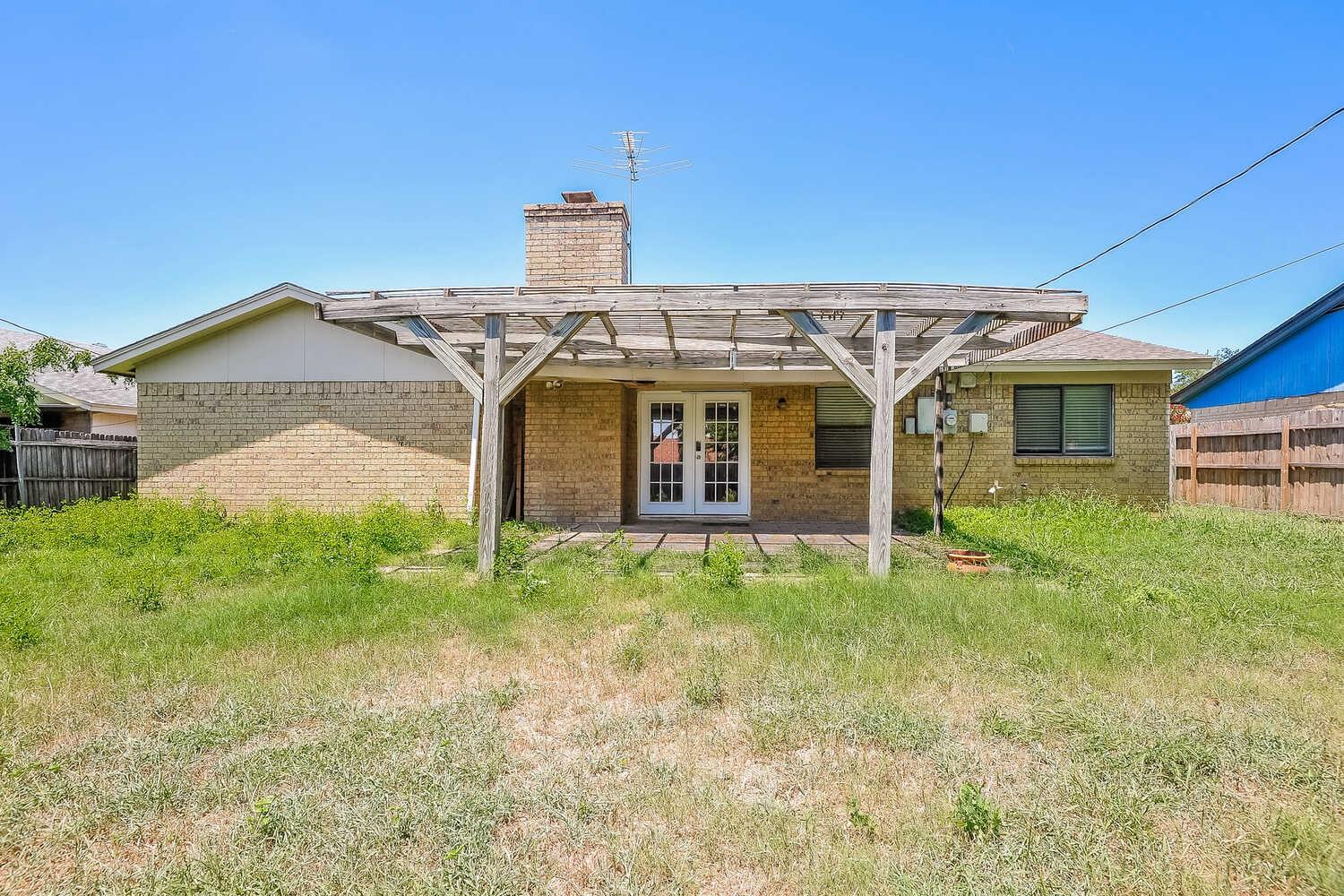 main property photo 14