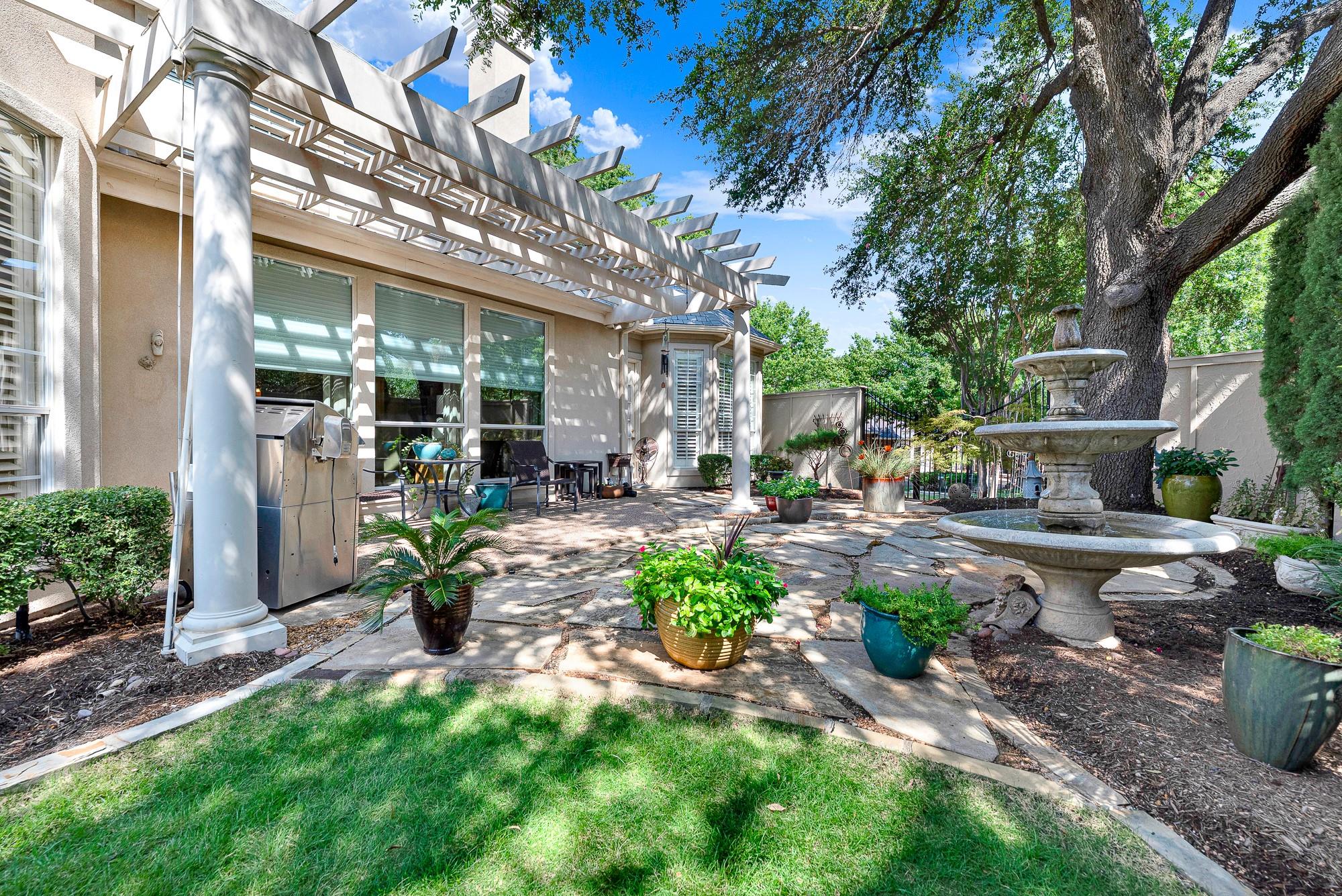 main property photo 12