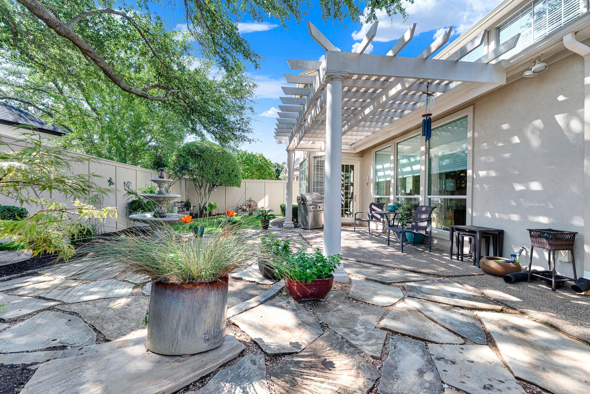 main property photo 33