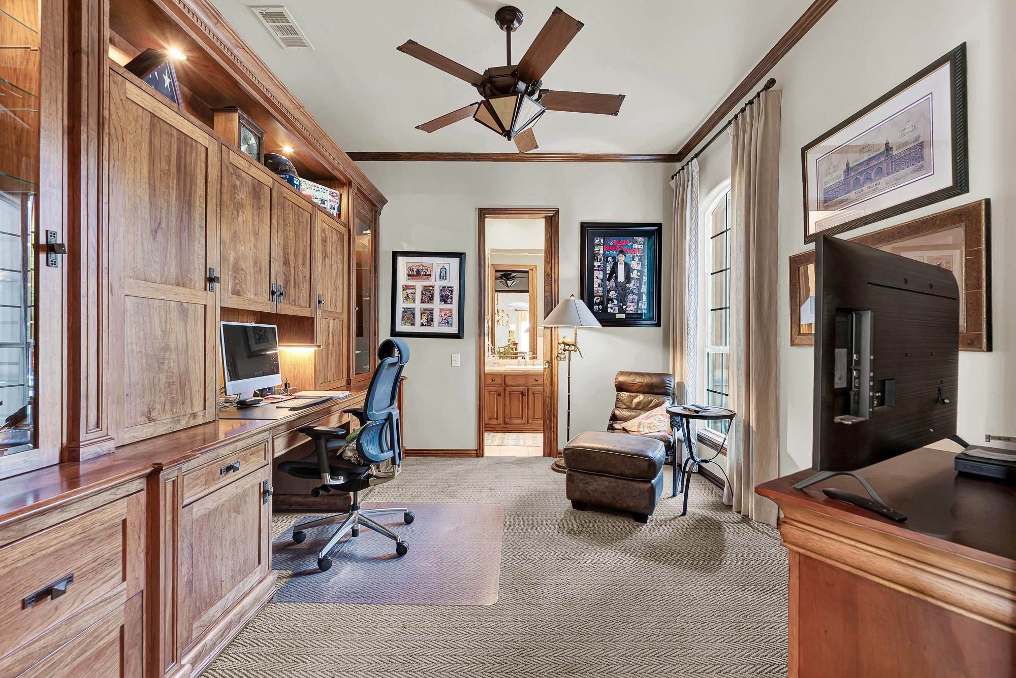 main property photo 8