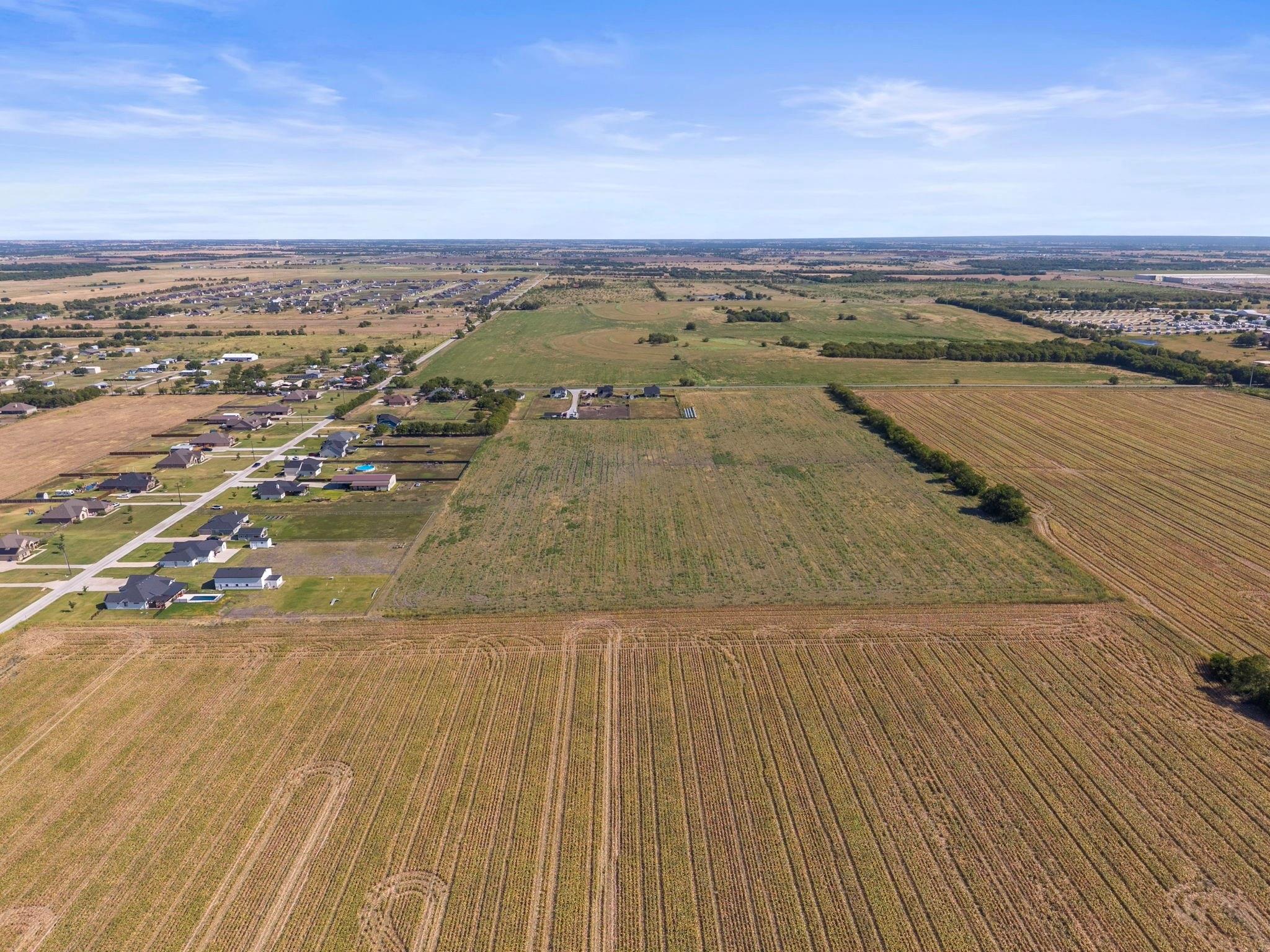 main property photo 11