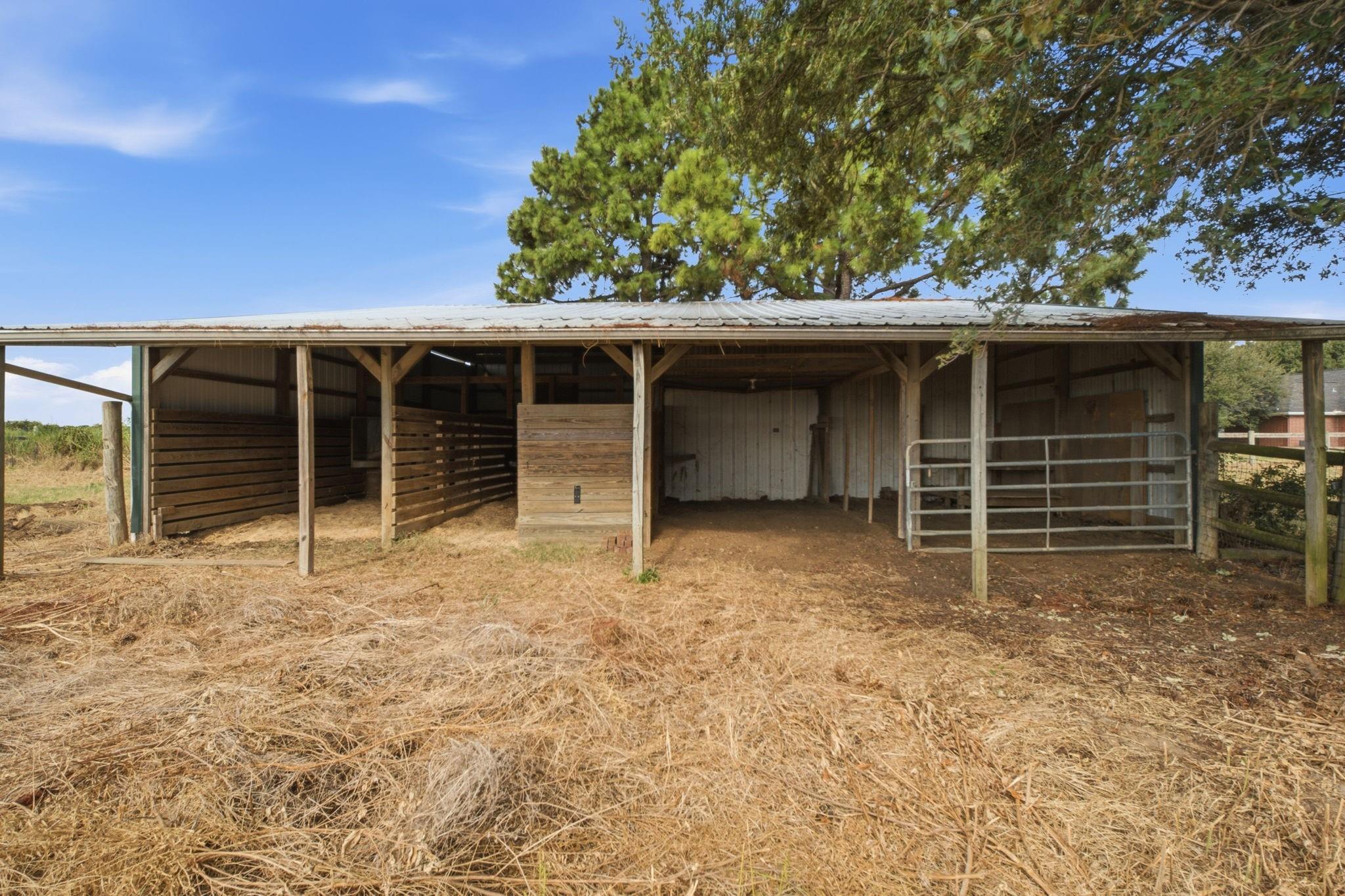main property photo 26