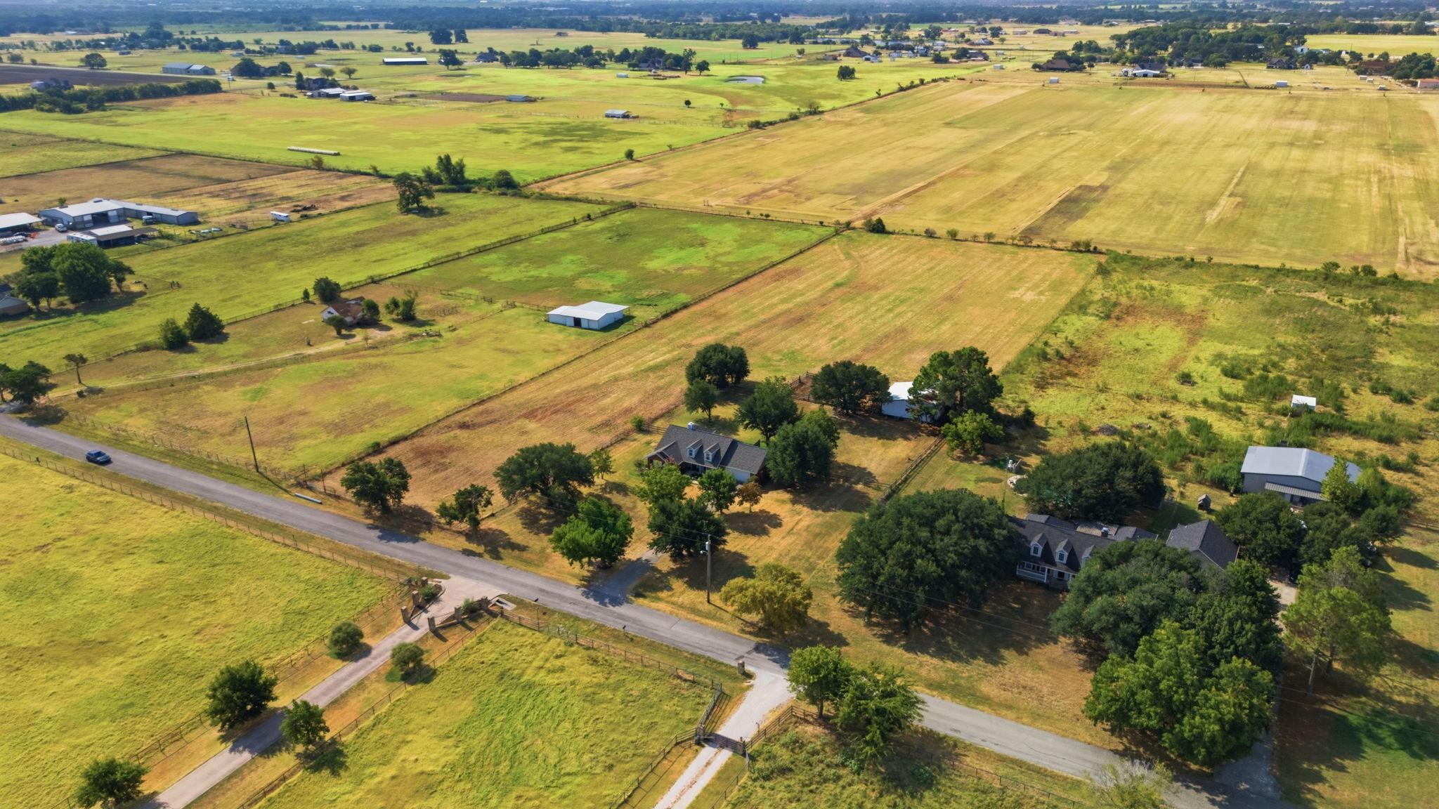 main property photo 37