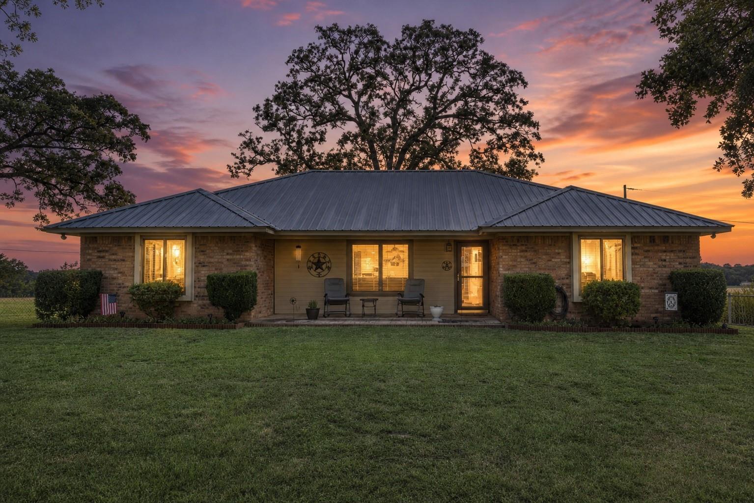 main property photo 37
