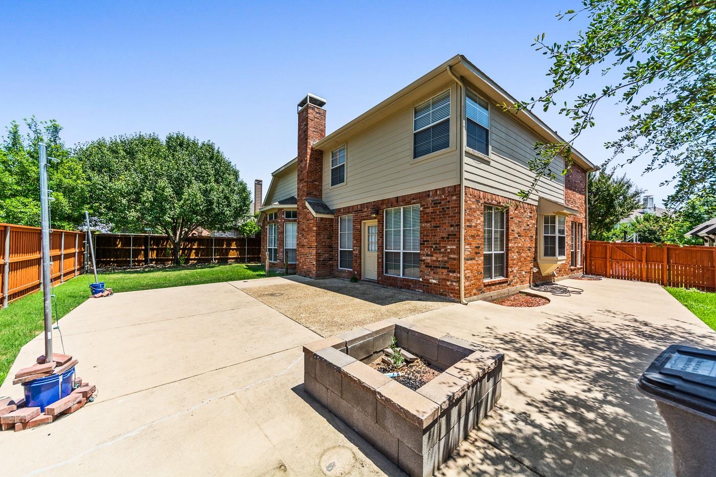 main property photo 30