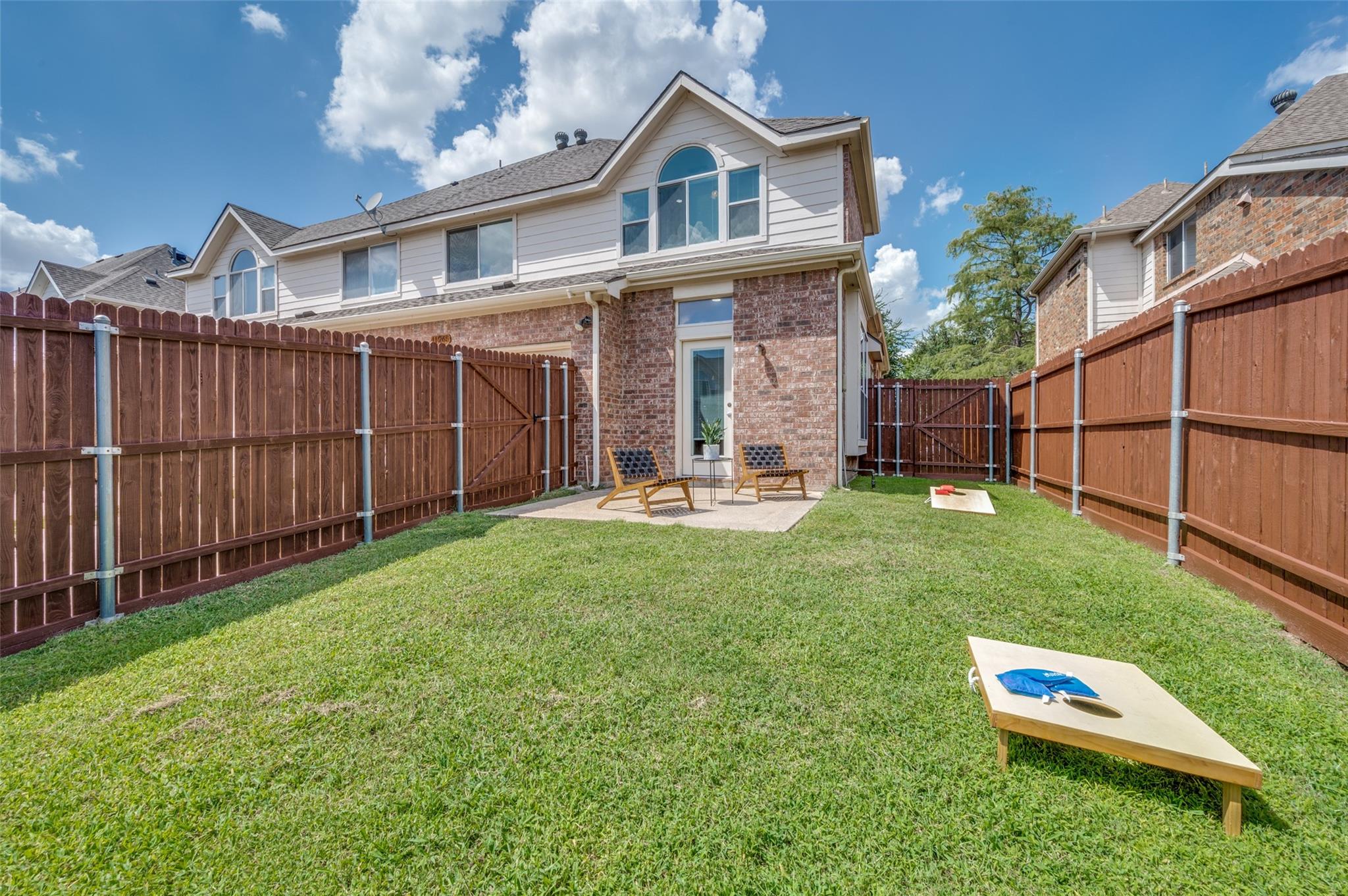 main property photo 23