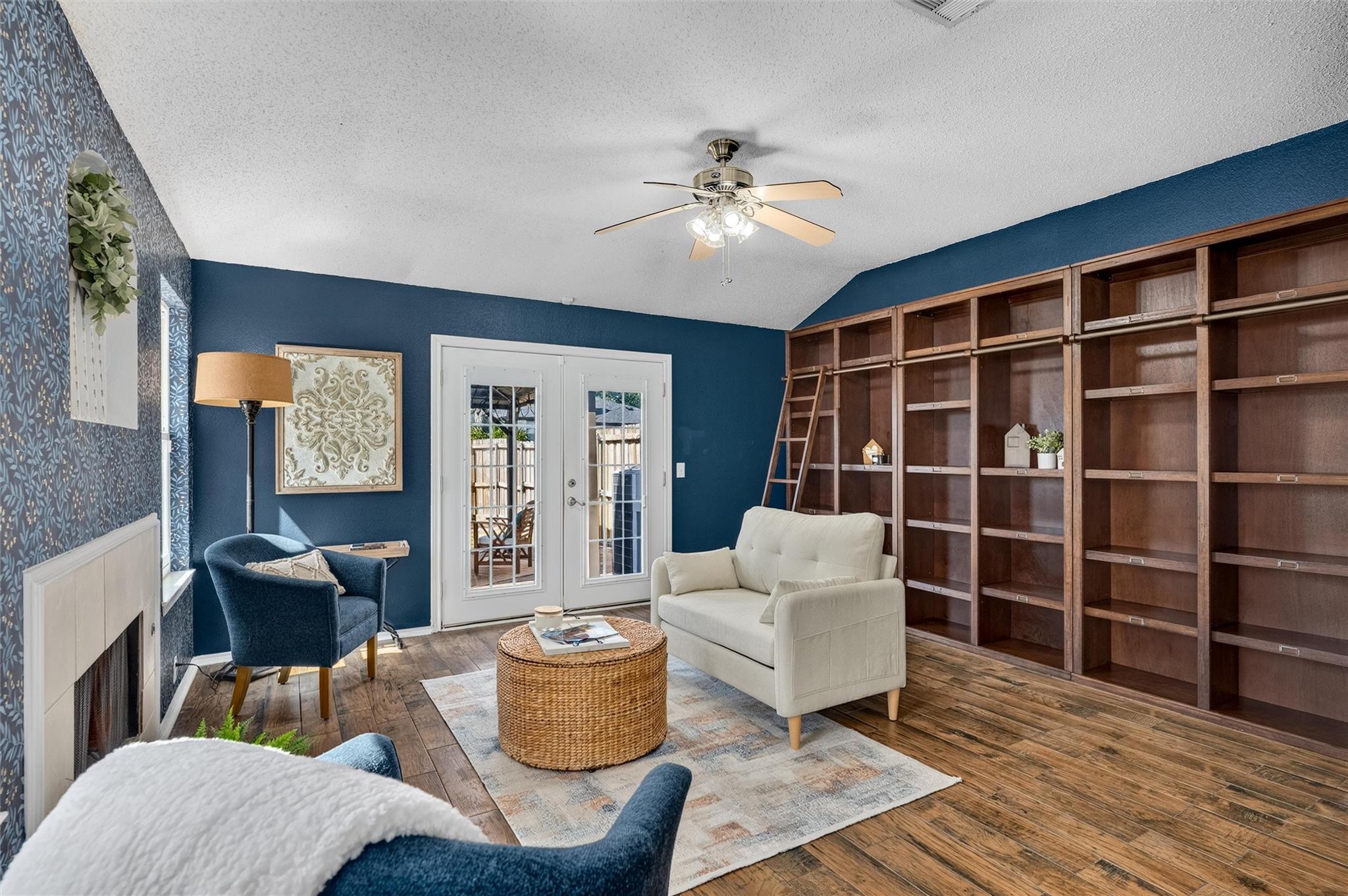main property photo 13