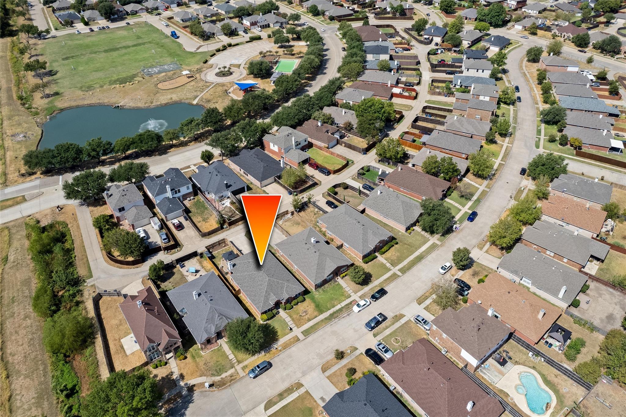 main property photo 34