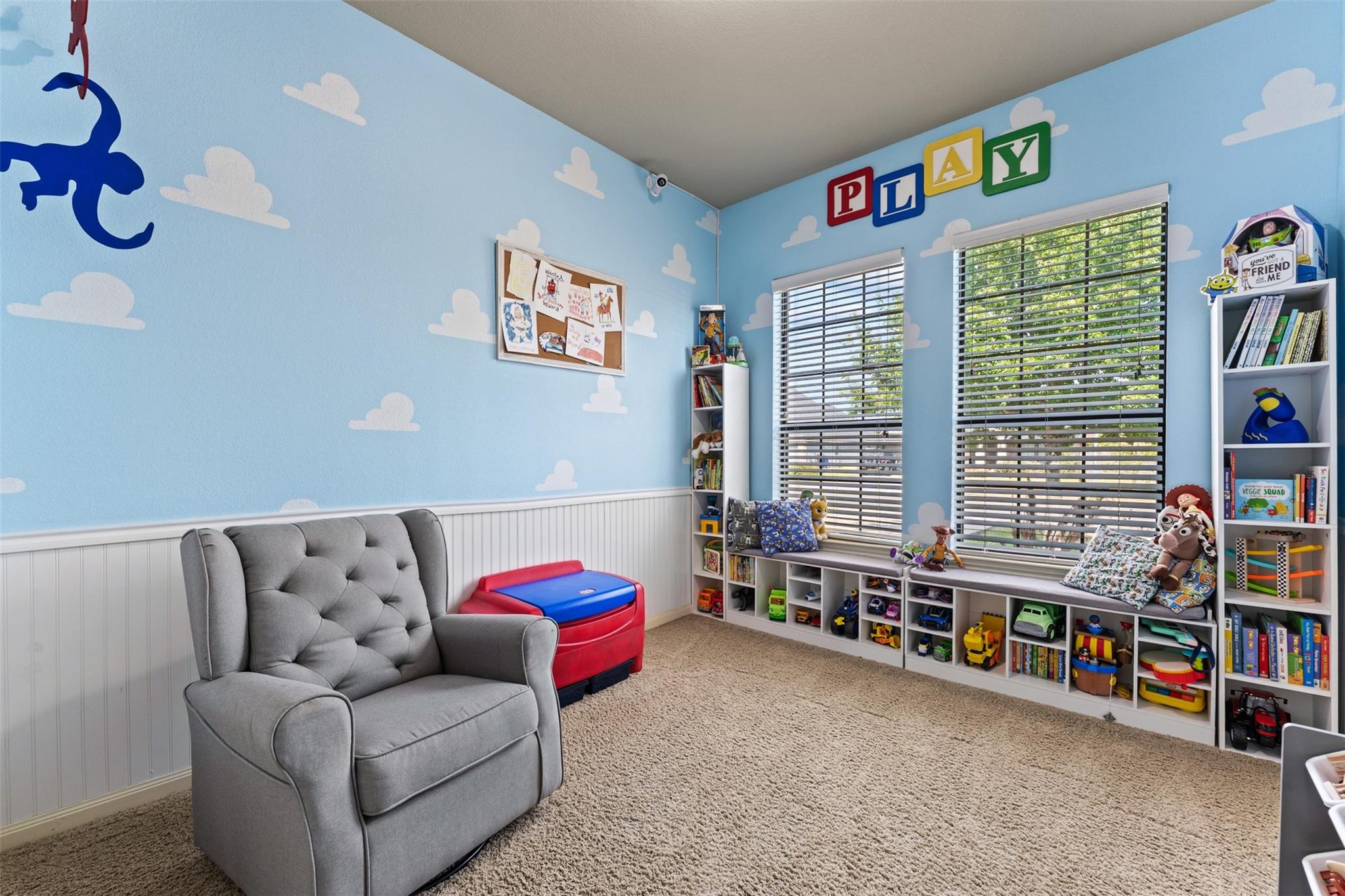 main property photo 28