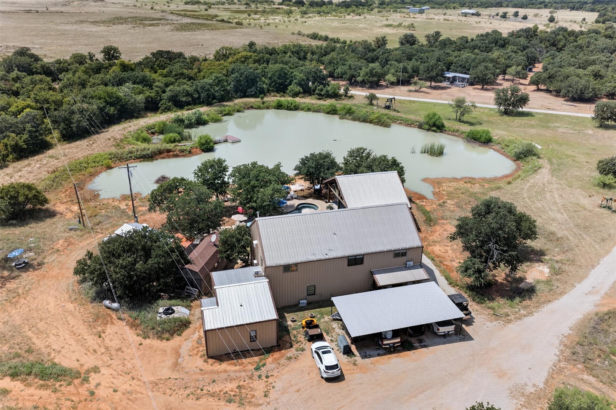main property photo 2
