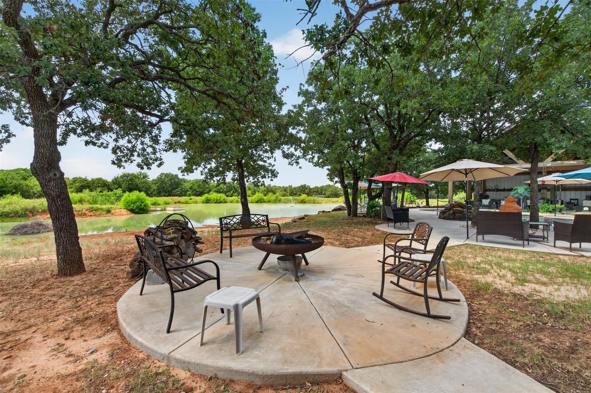 main property photo 7