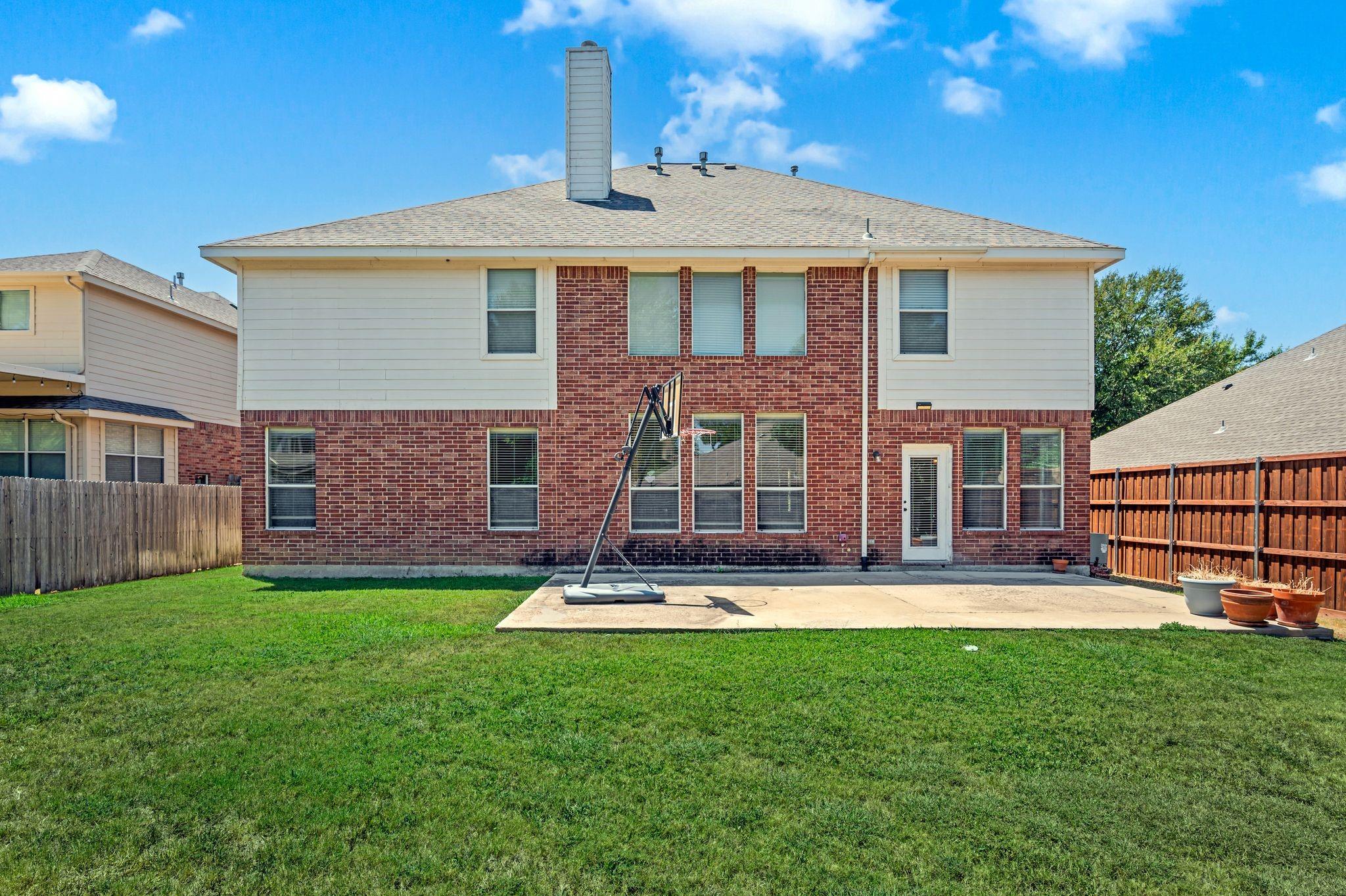 main property photo 27