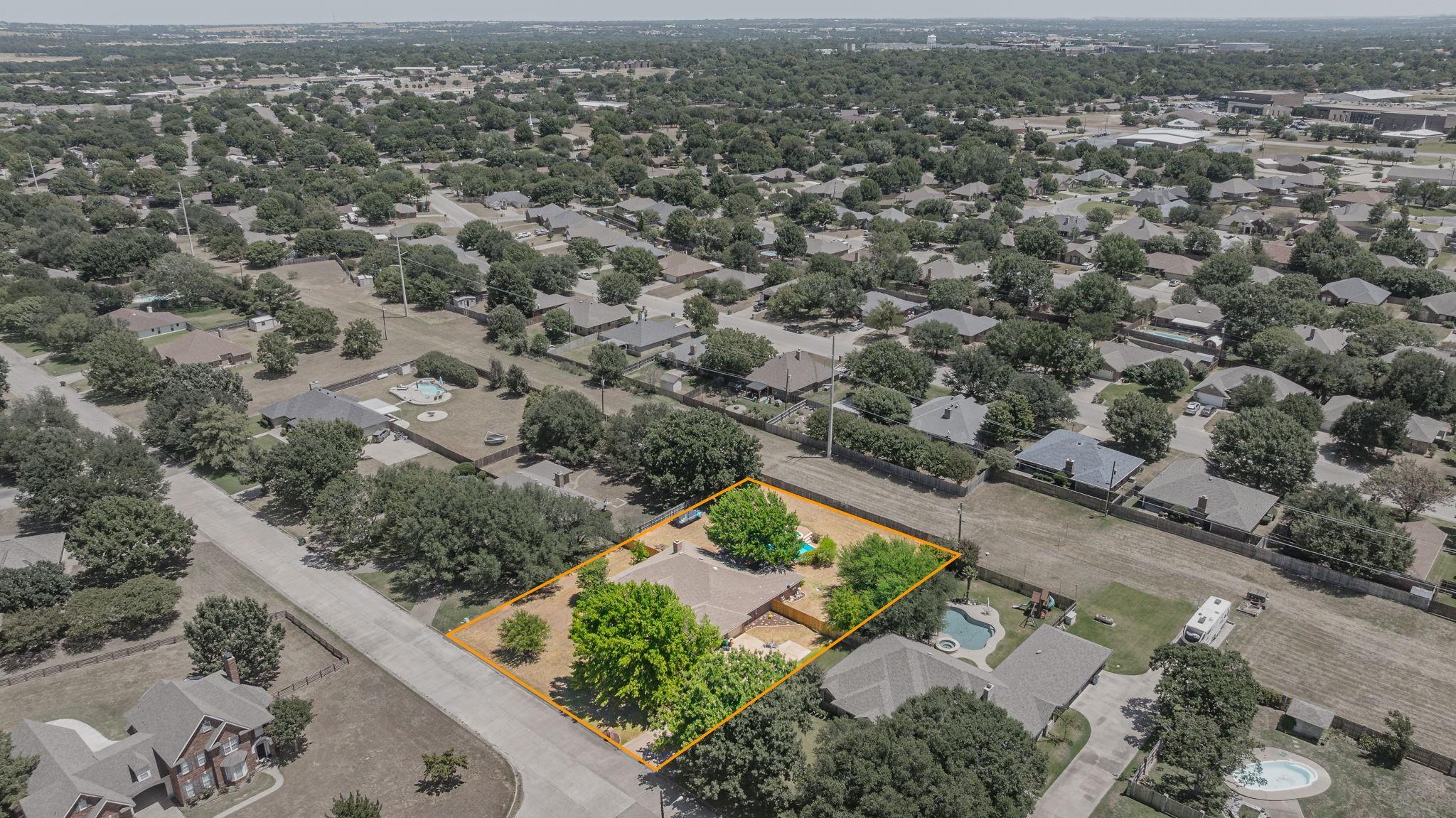 main property photo 35