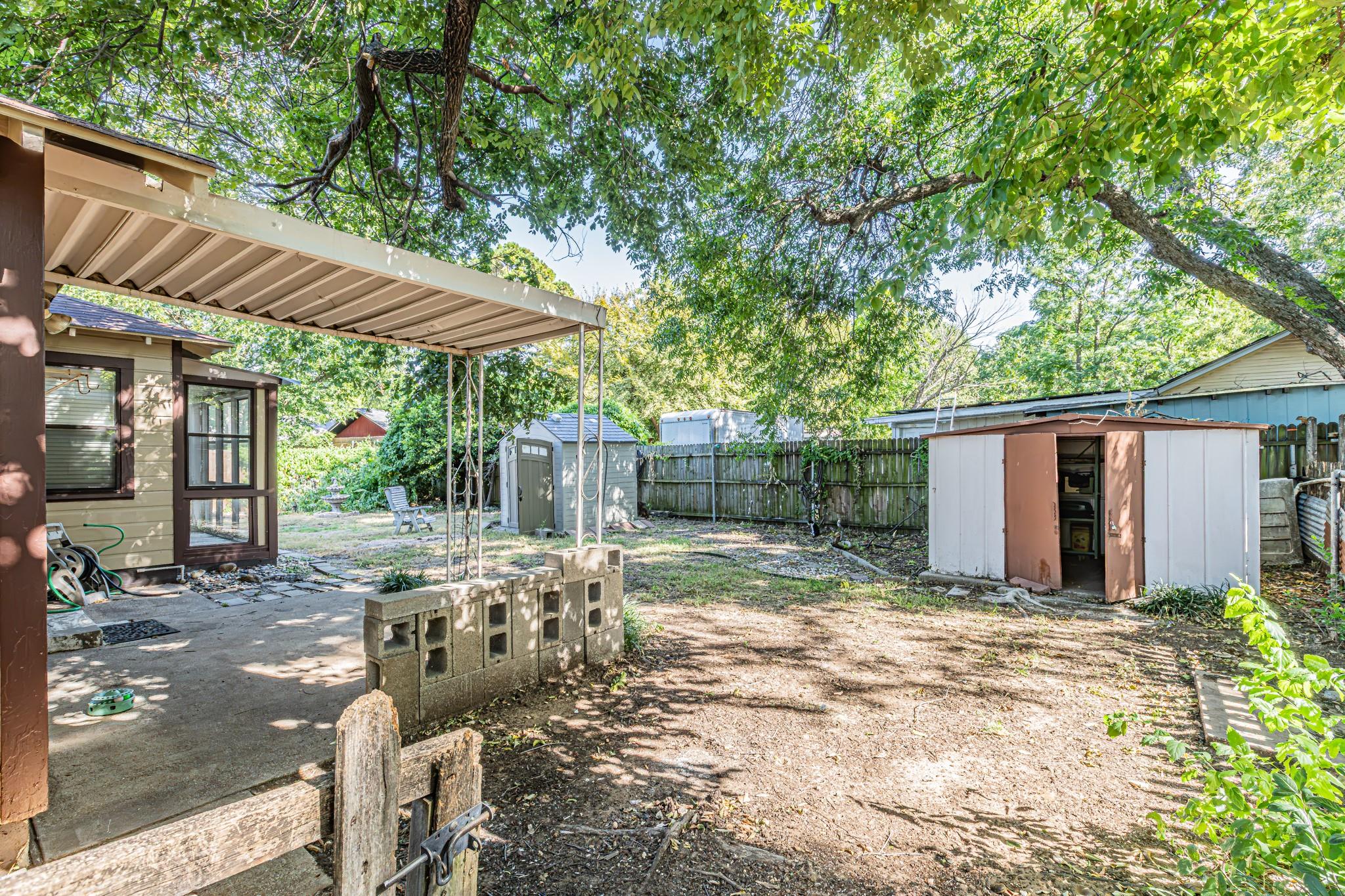 main property photo 29