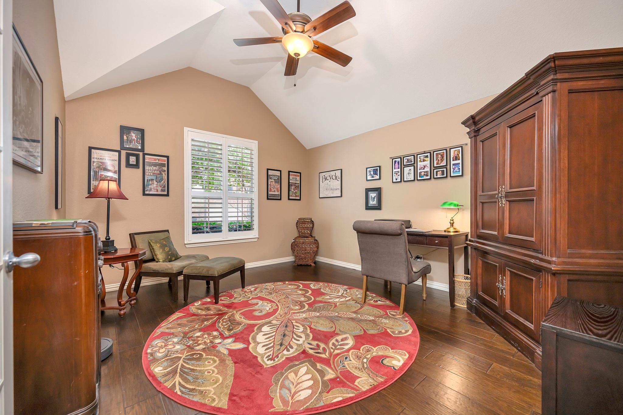main property photo 26