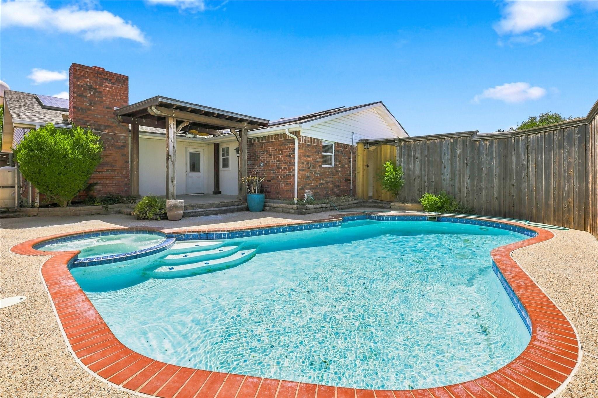 main property photo 33