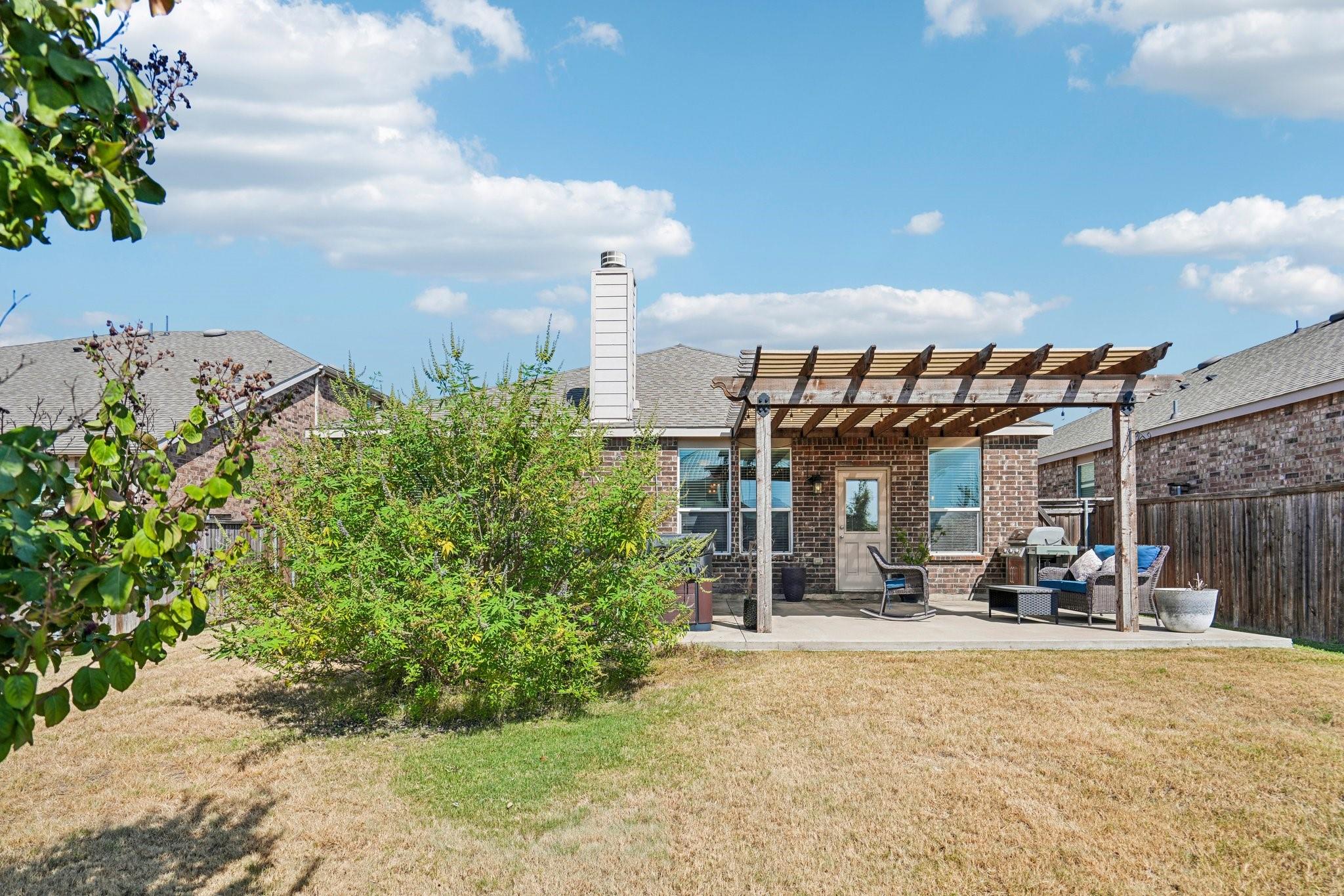 main property photo 27
