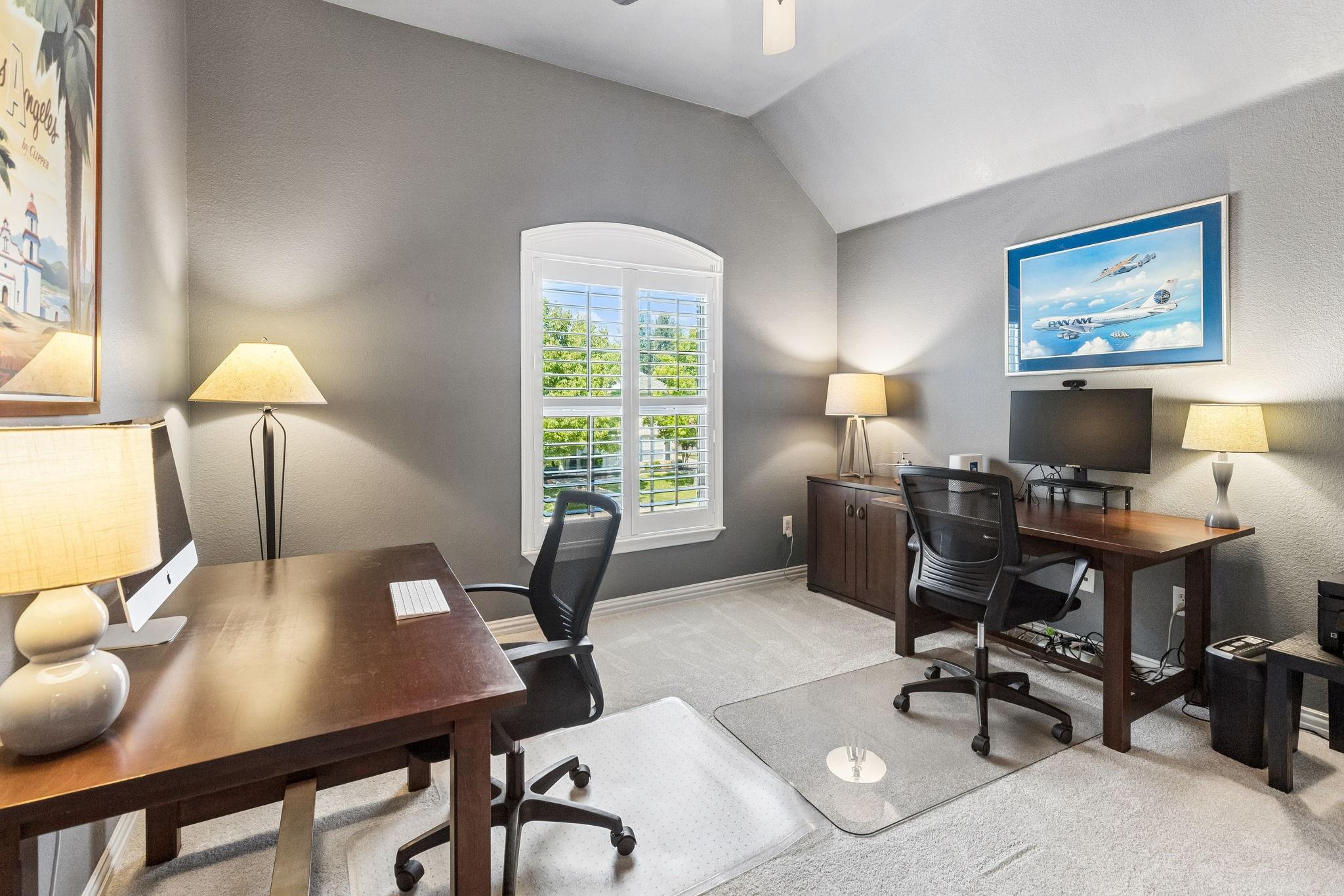 main property photo 31