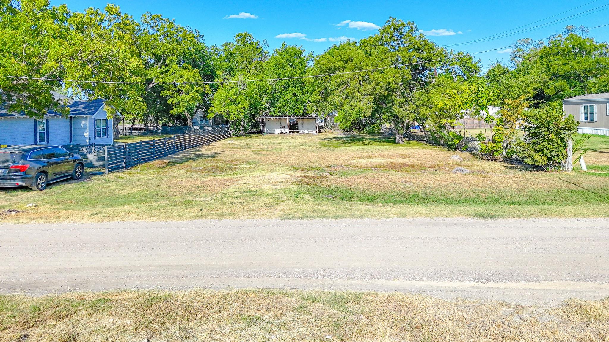 main property photo 24