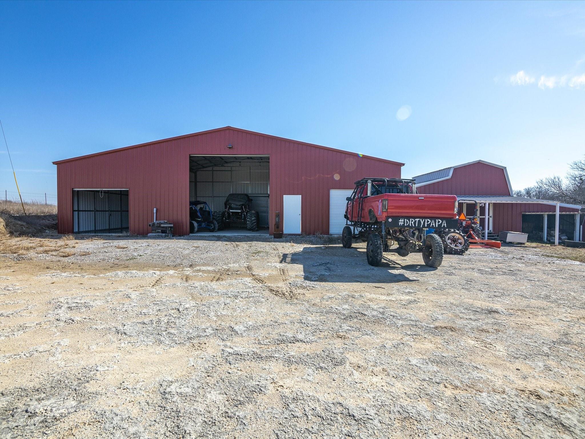 main property photo 29